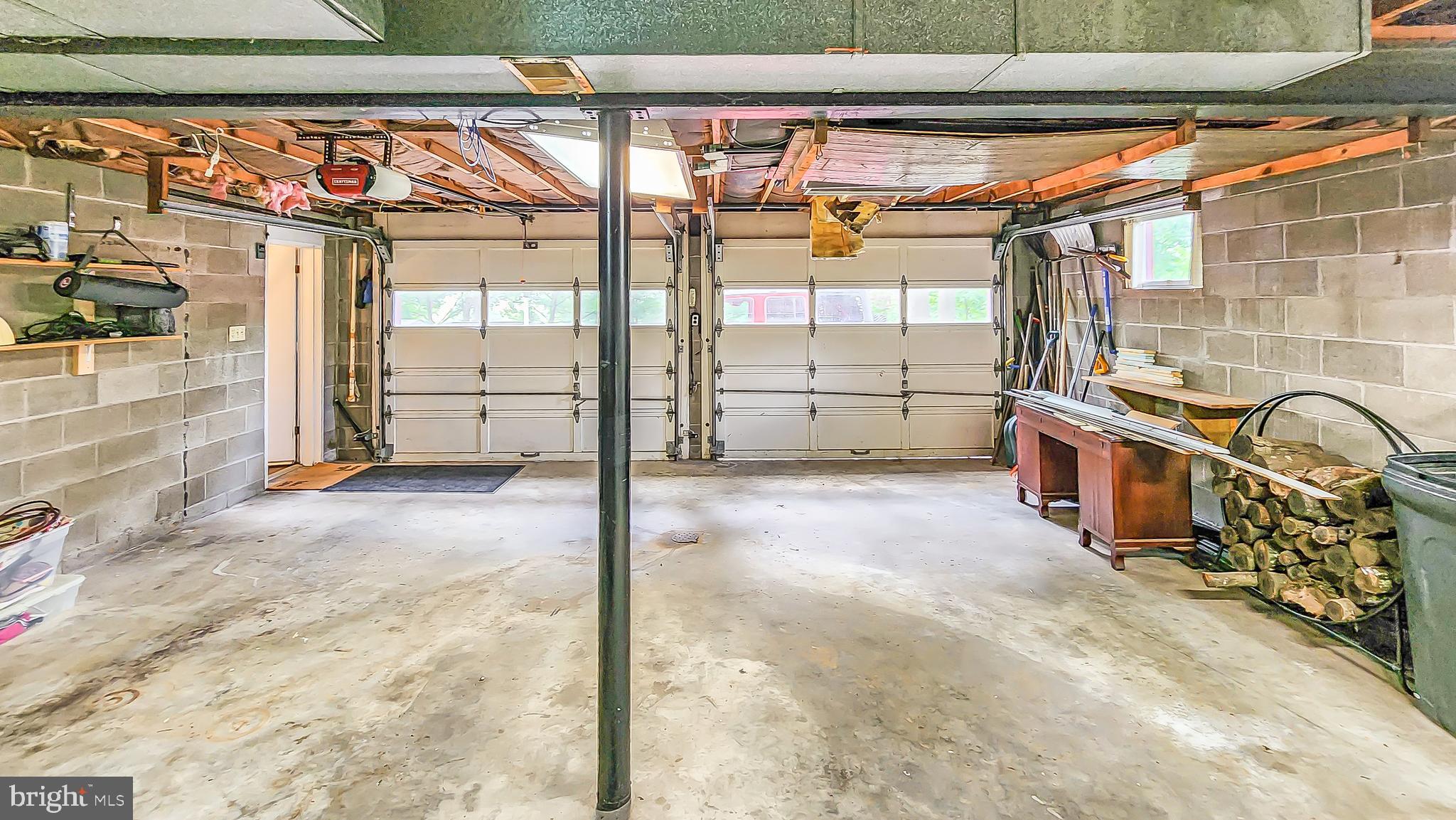 AMCELLE ACRES - Residential