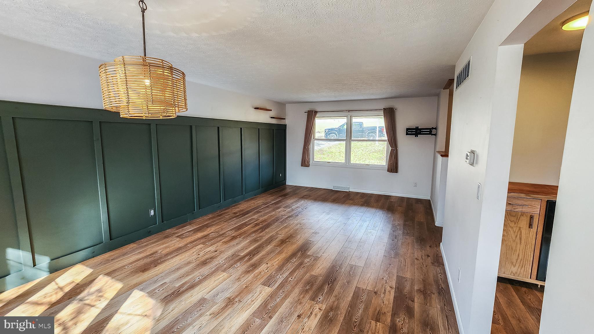 AMCELLE ACRES - Residential