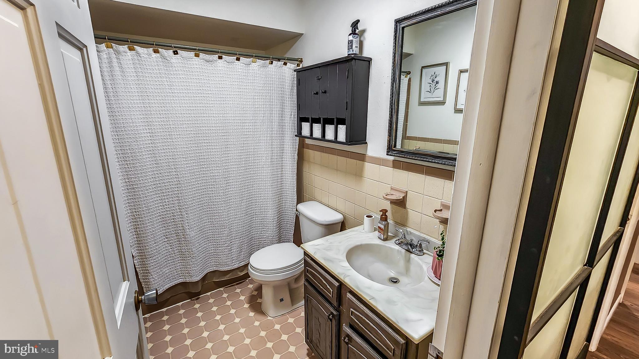 AMCELLE ACRES - Residential