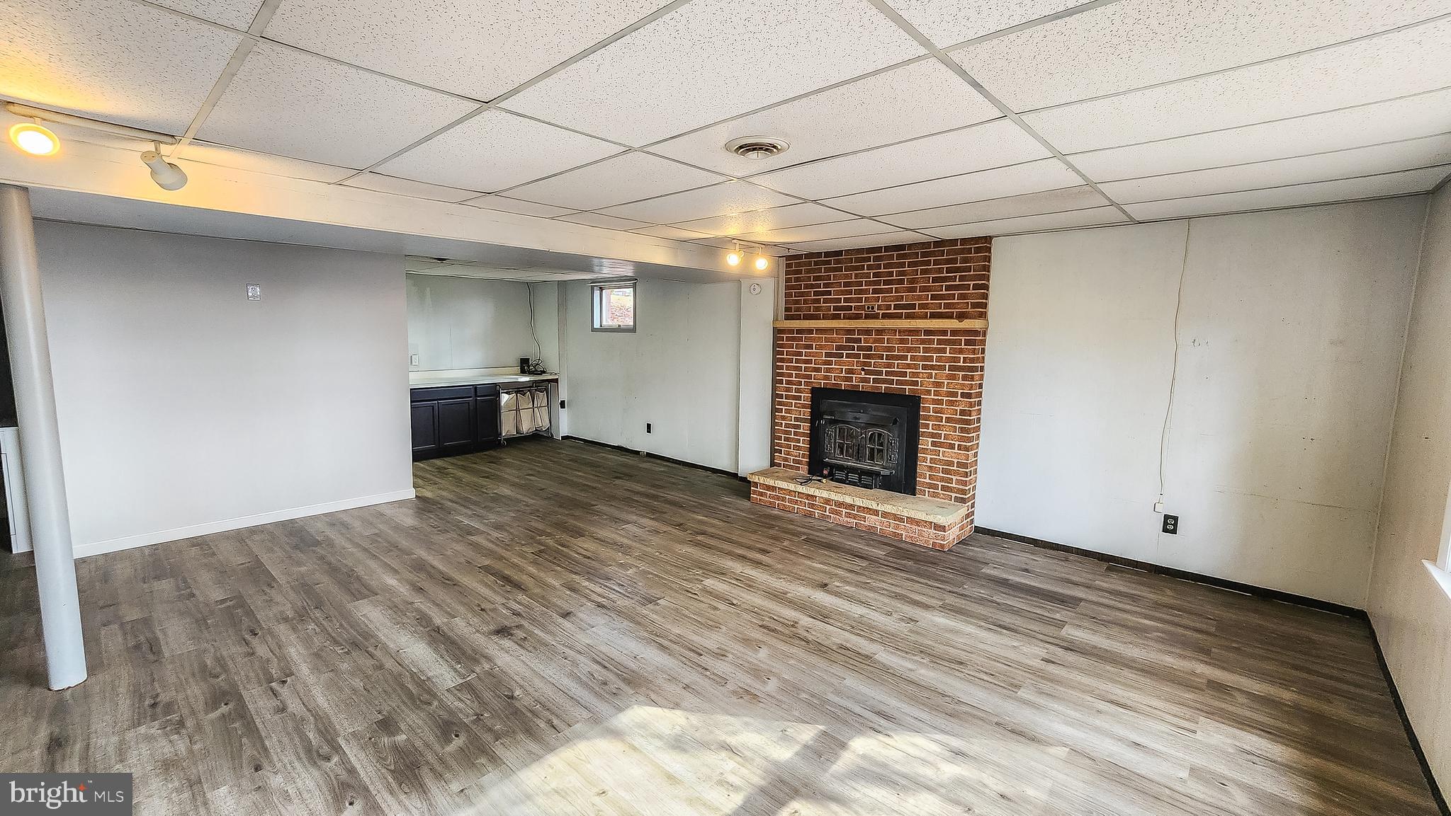 AMCELLE ACRES - Residential