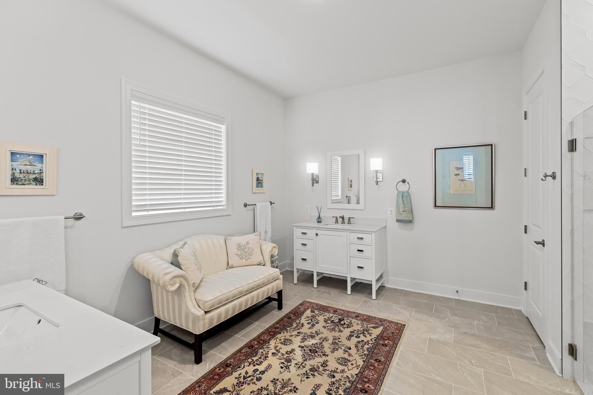 FOUR SEASONS AT KENT ISLAND - Residential