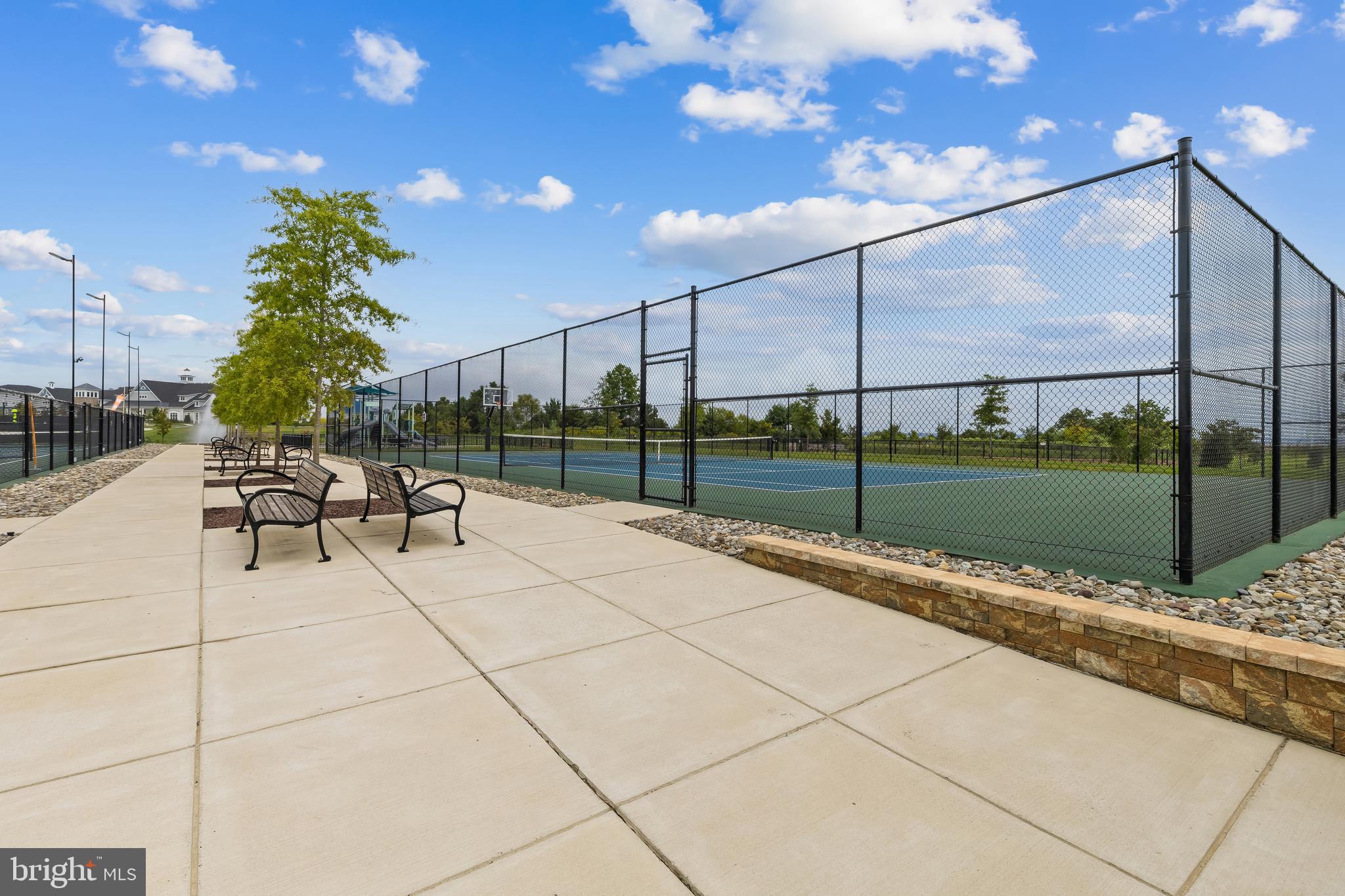 FOUR SEASONS AT KENT ISLAND - Residential