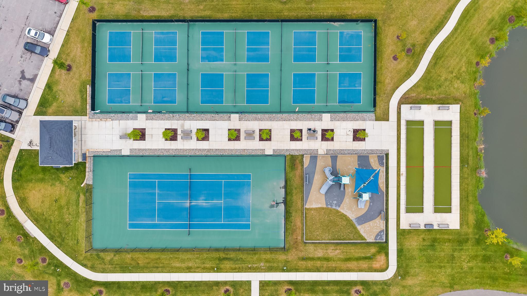 FOUR SEASONS AT KENT ISLAND - Residential