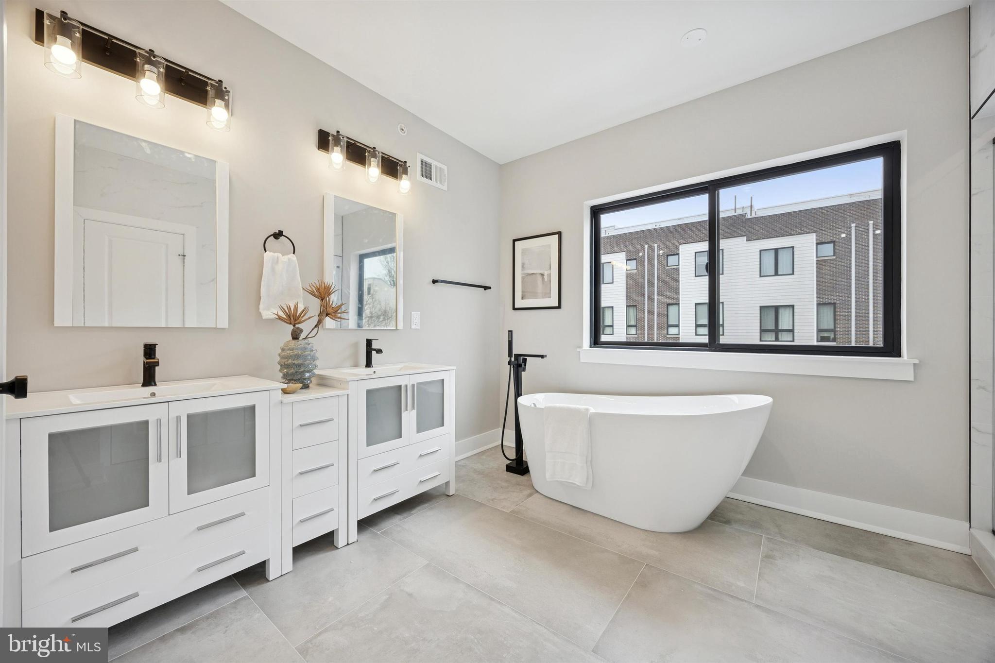 MANAYUNK - Residential