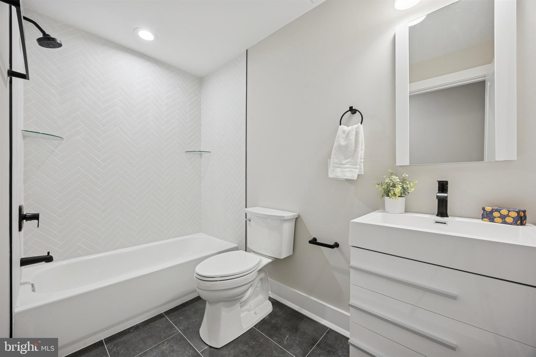 MANAYUNK - Residential