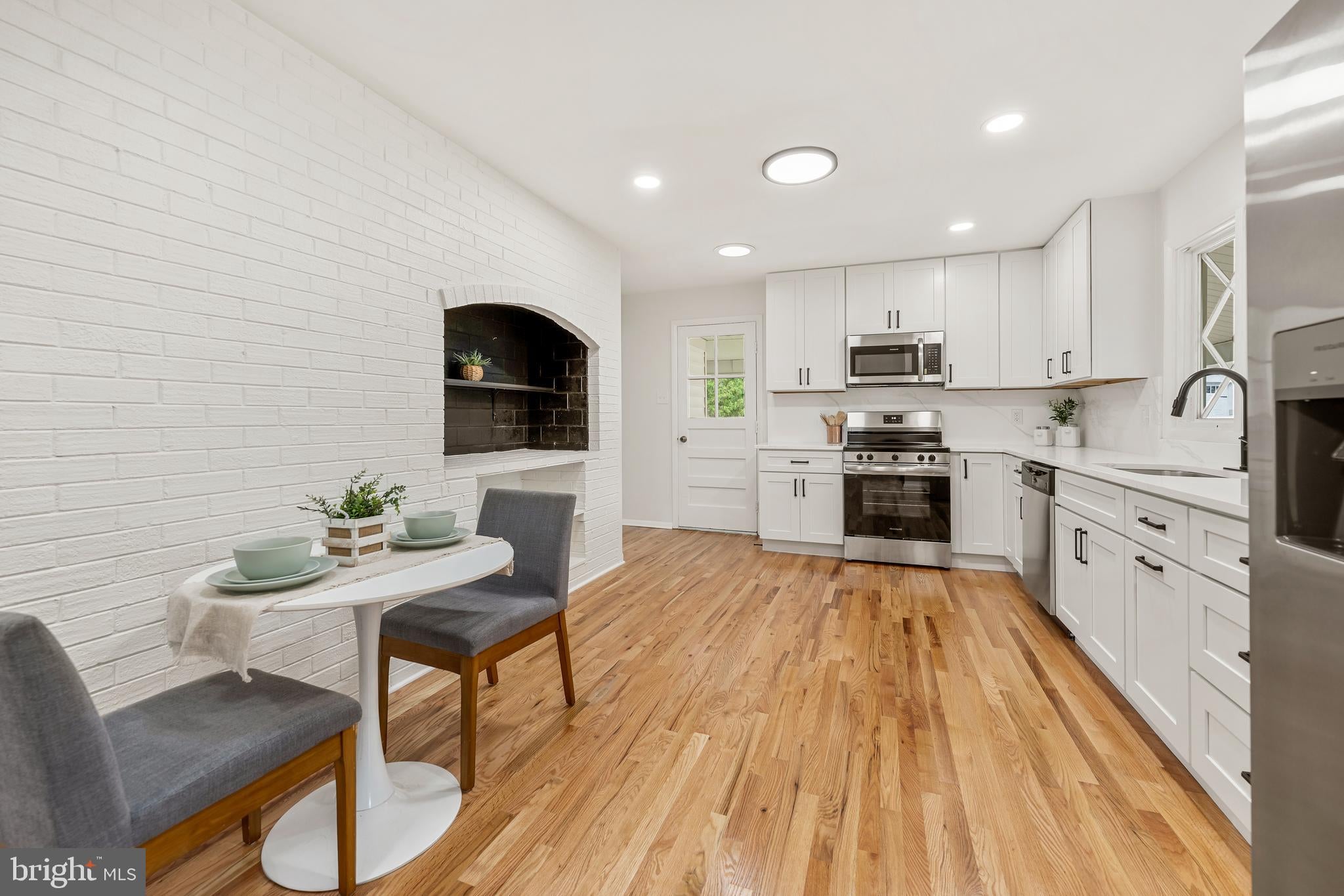 7842 DOANE COURT