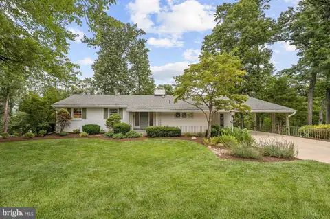 7842 Doane Court, Springfield, VA MLS: VAFX2310542