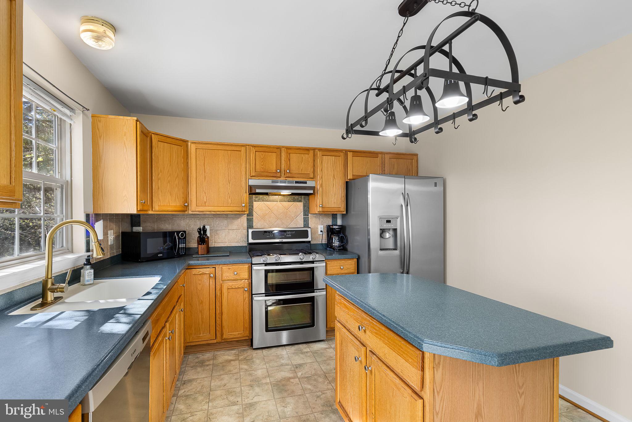 STAFFORD LAKES VILLAGE - Residential