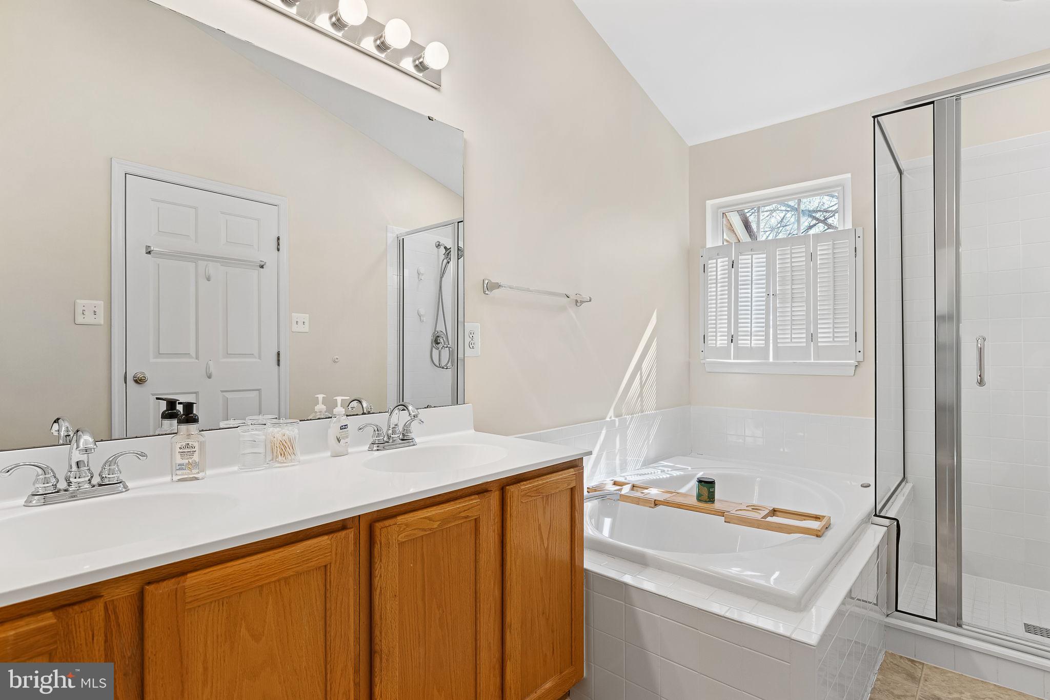 STAFFORD LAKES VILLAGE - Residential