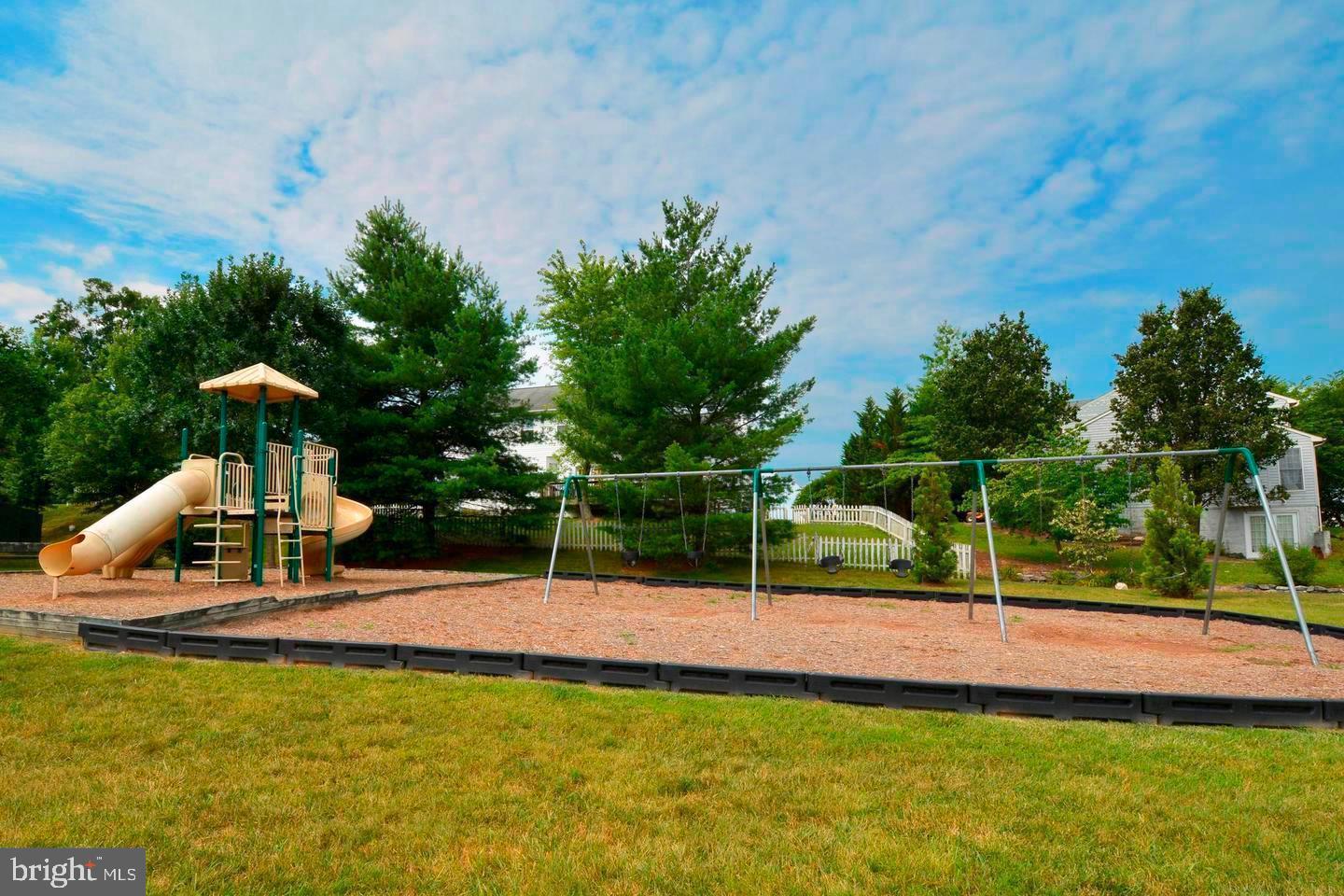 STAFFORD LAKES VILLAGE - Residential