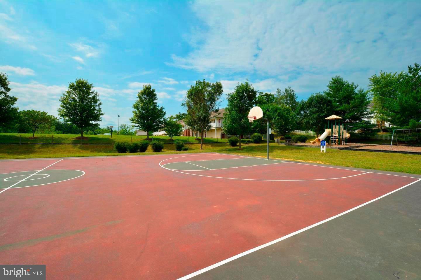 STAFFORD LAKES VILLAGE - Residential