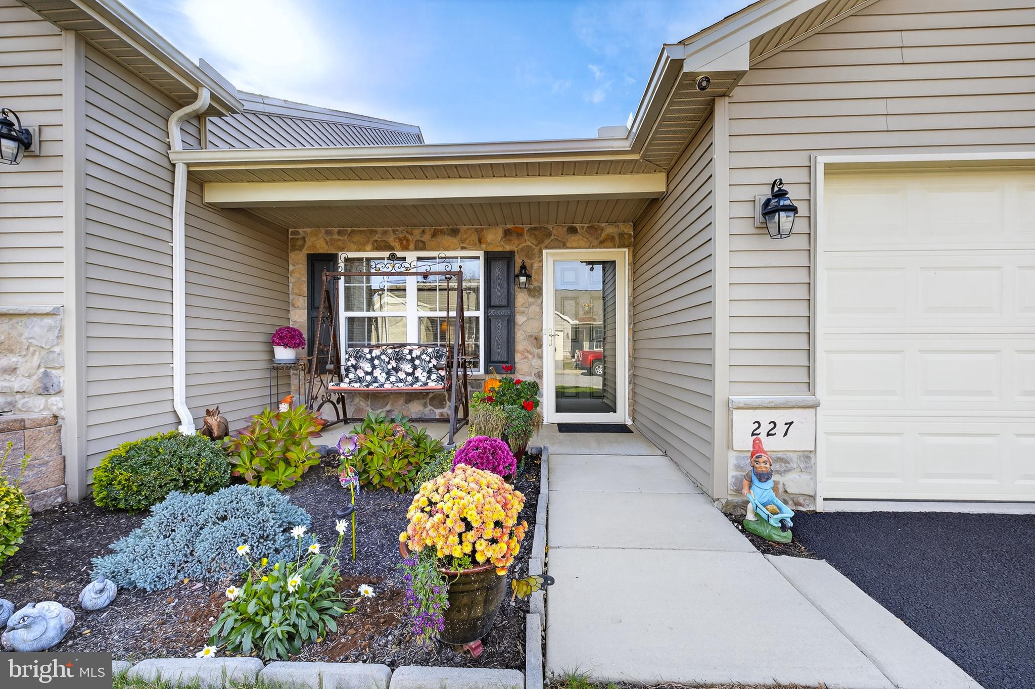 THE PADDOCK @ EQUINE MEADOWS - Residential