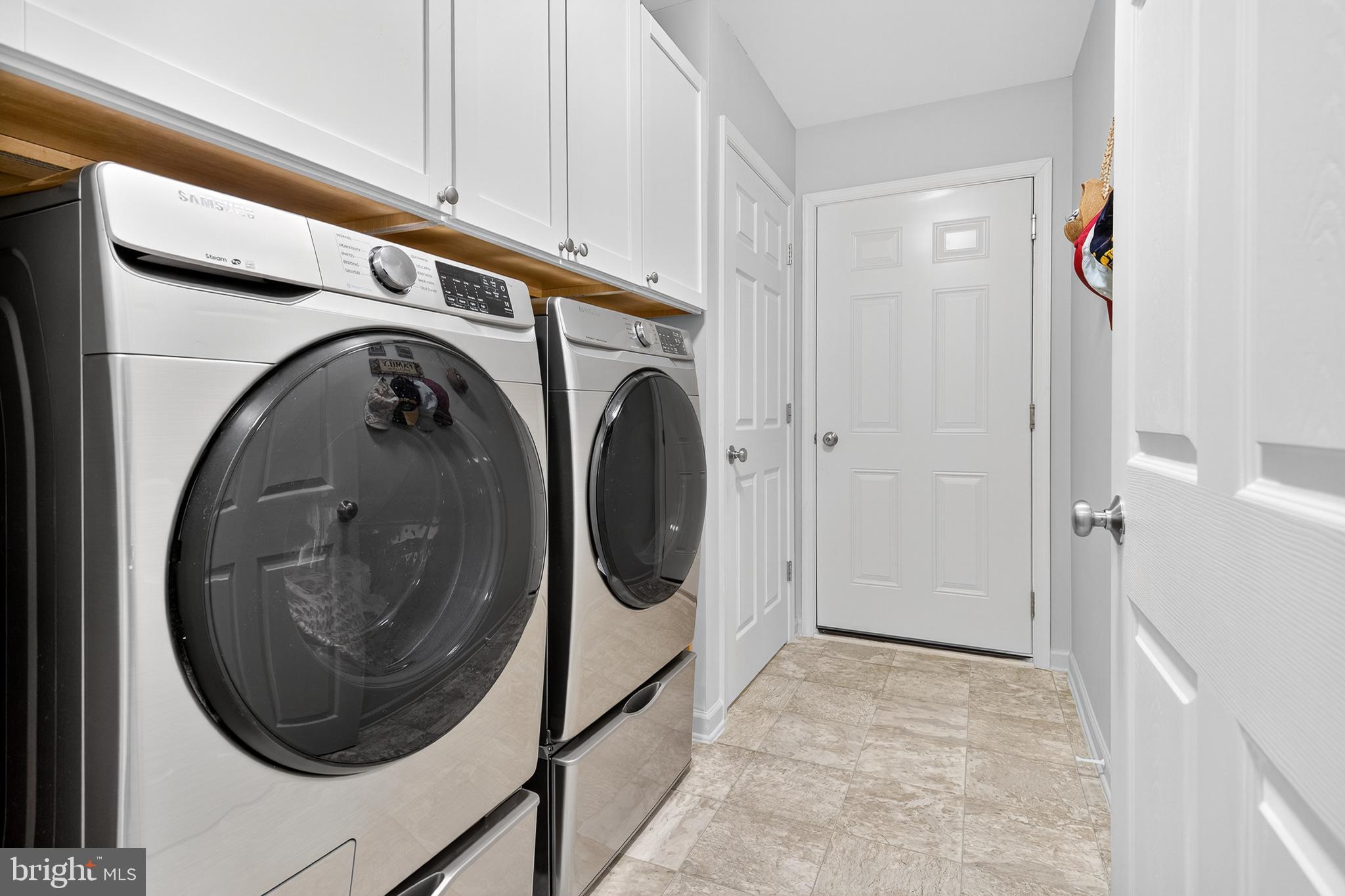 THE PADDOCK @ EQUINE MEADOWS - Residential