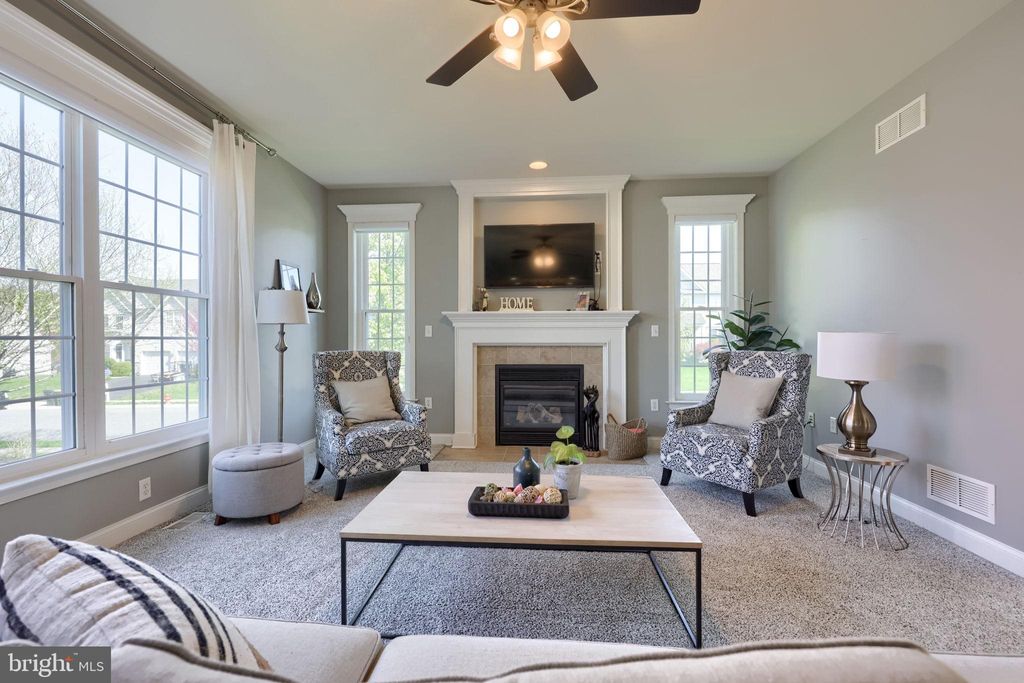 Photo of 328 Cobblers Court, LITITZ, PA 17543 (MLS # PALA2086336)