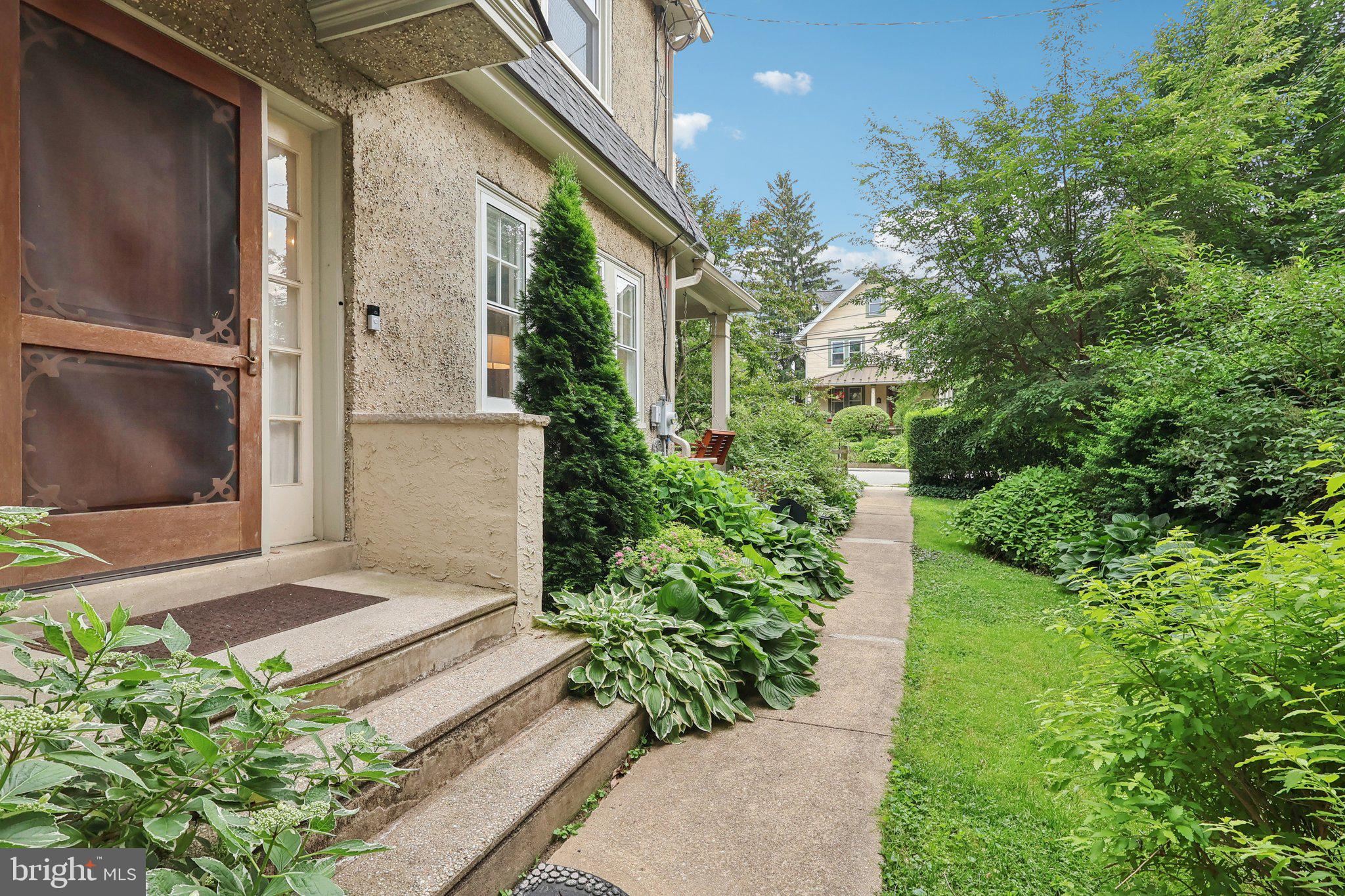 905 OLD LANCASTER ROAD