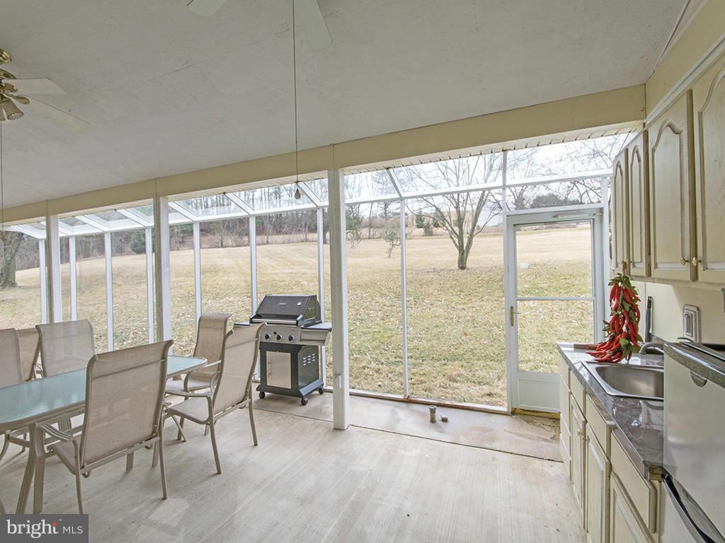 TOM HALL PLACE - Residential