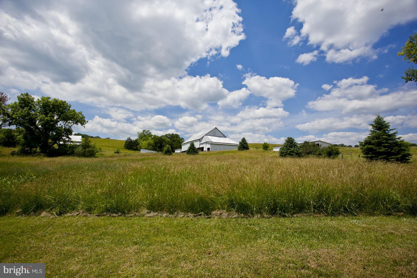 TOM HALL PLACE - Residential