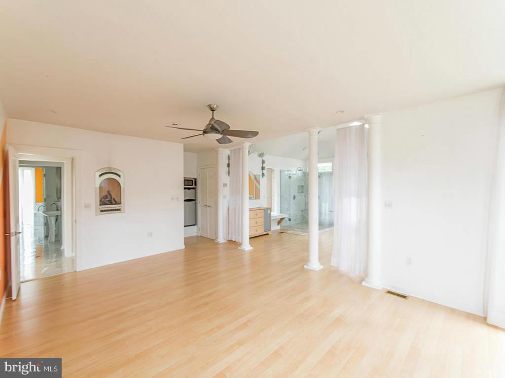 TOM HALL PLACE - Residential