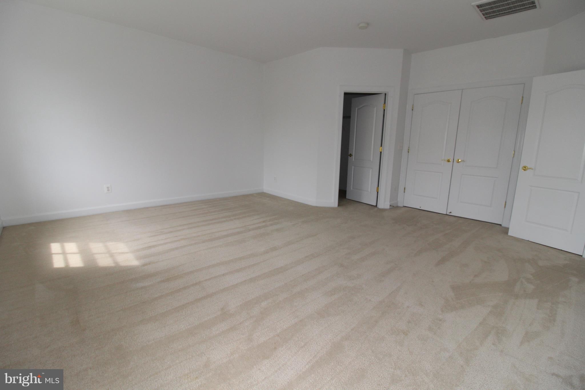 NEW BRISTOW VILLAGE - Residential