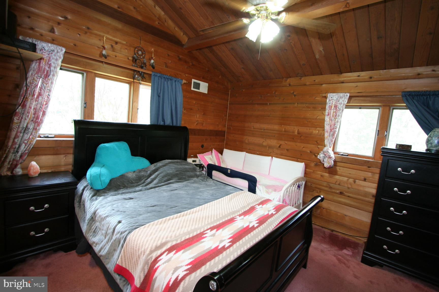 ALDIE ROAD - Residential