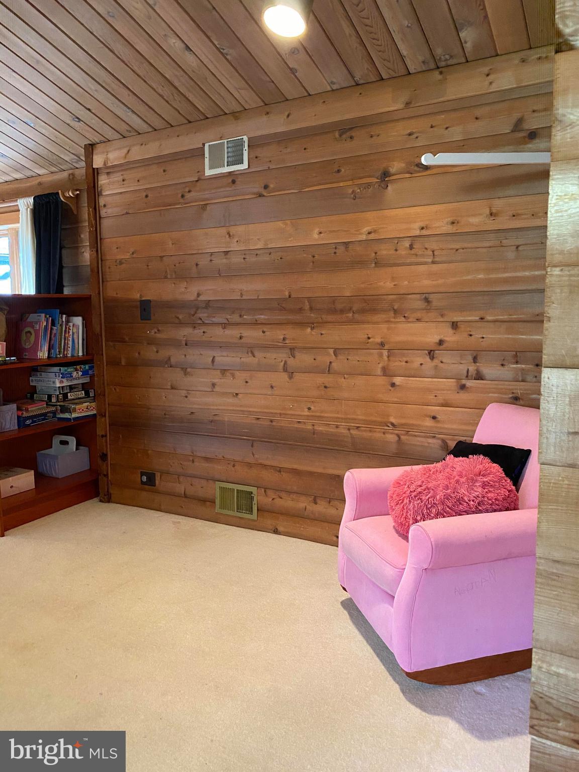 ALDIE ROAD - Residential