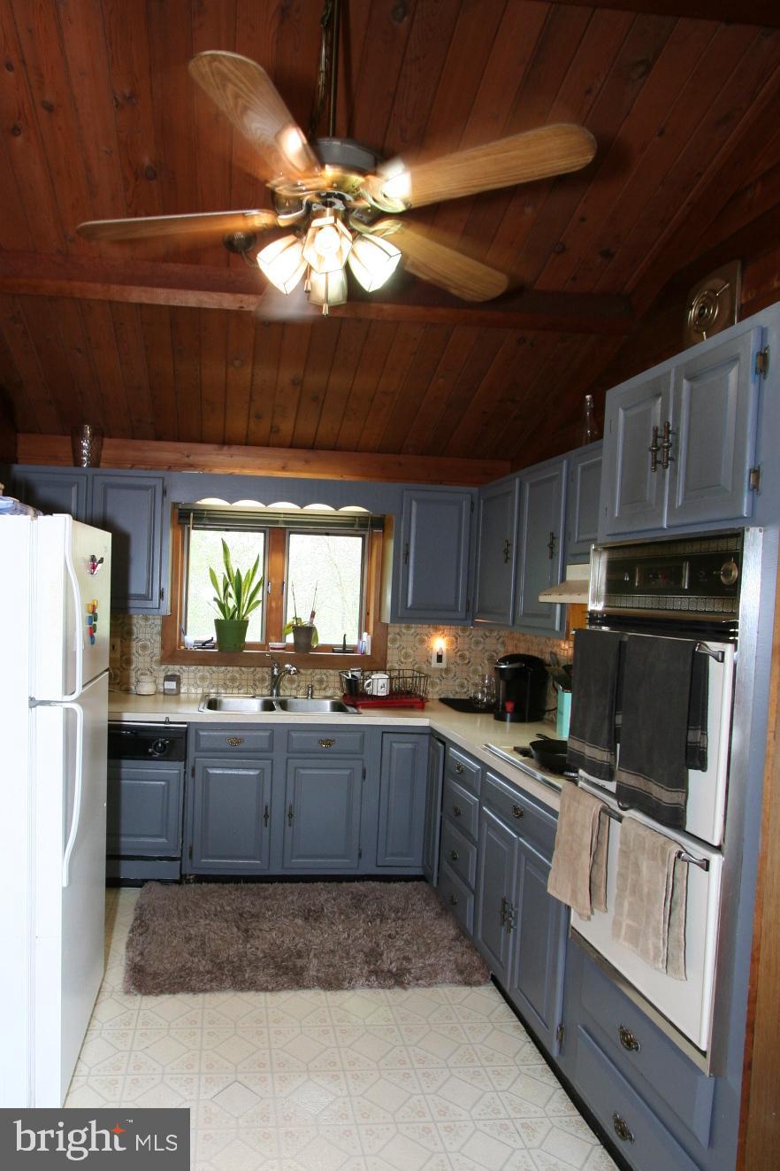 ALDIE ROAD - Residential