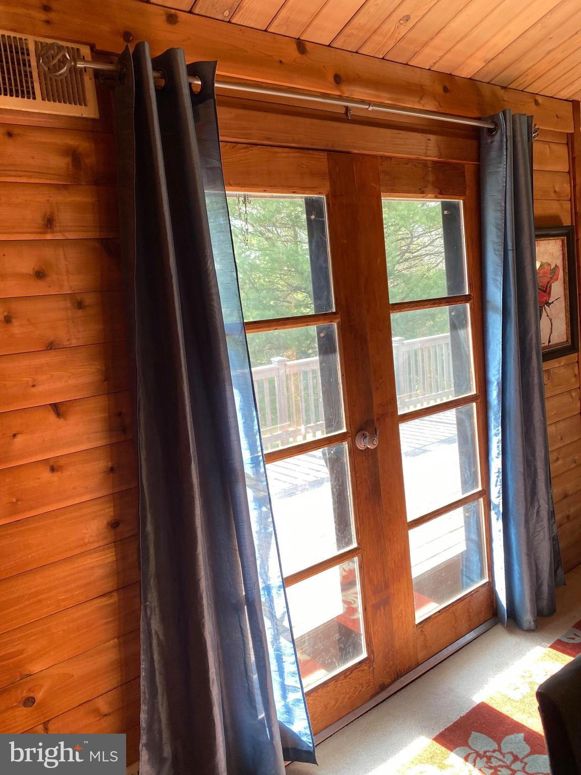 ALDIE ROAD - Residential