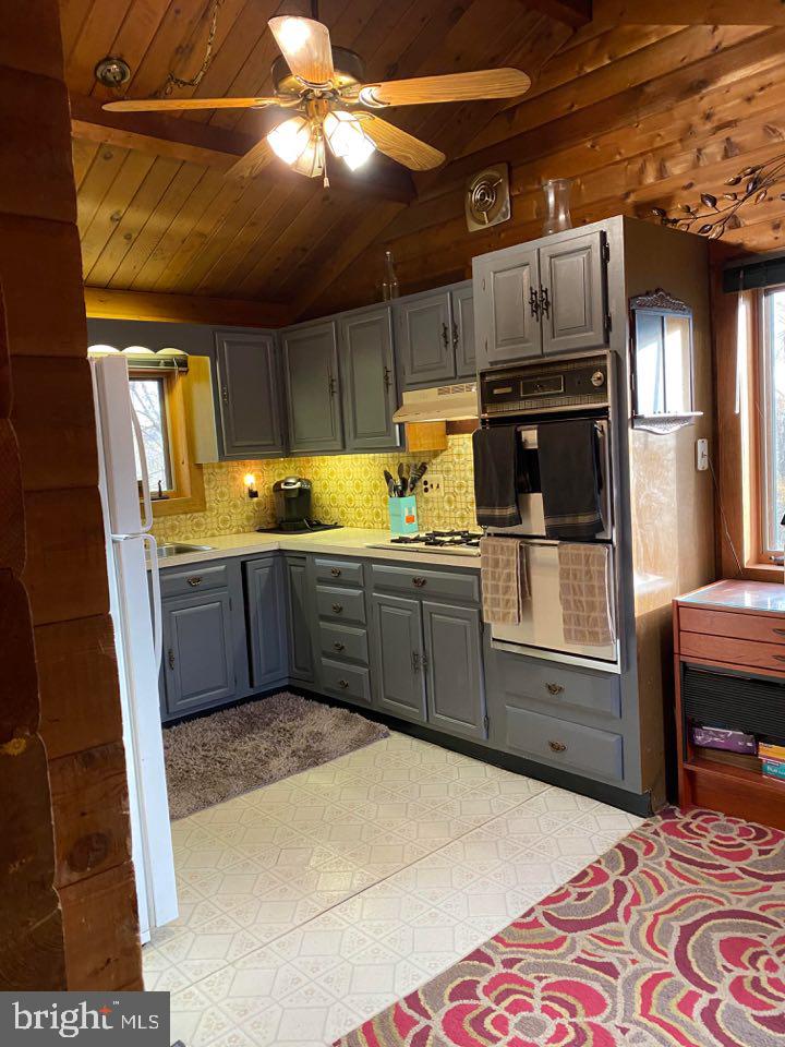 ALDIE ROAD - Residential