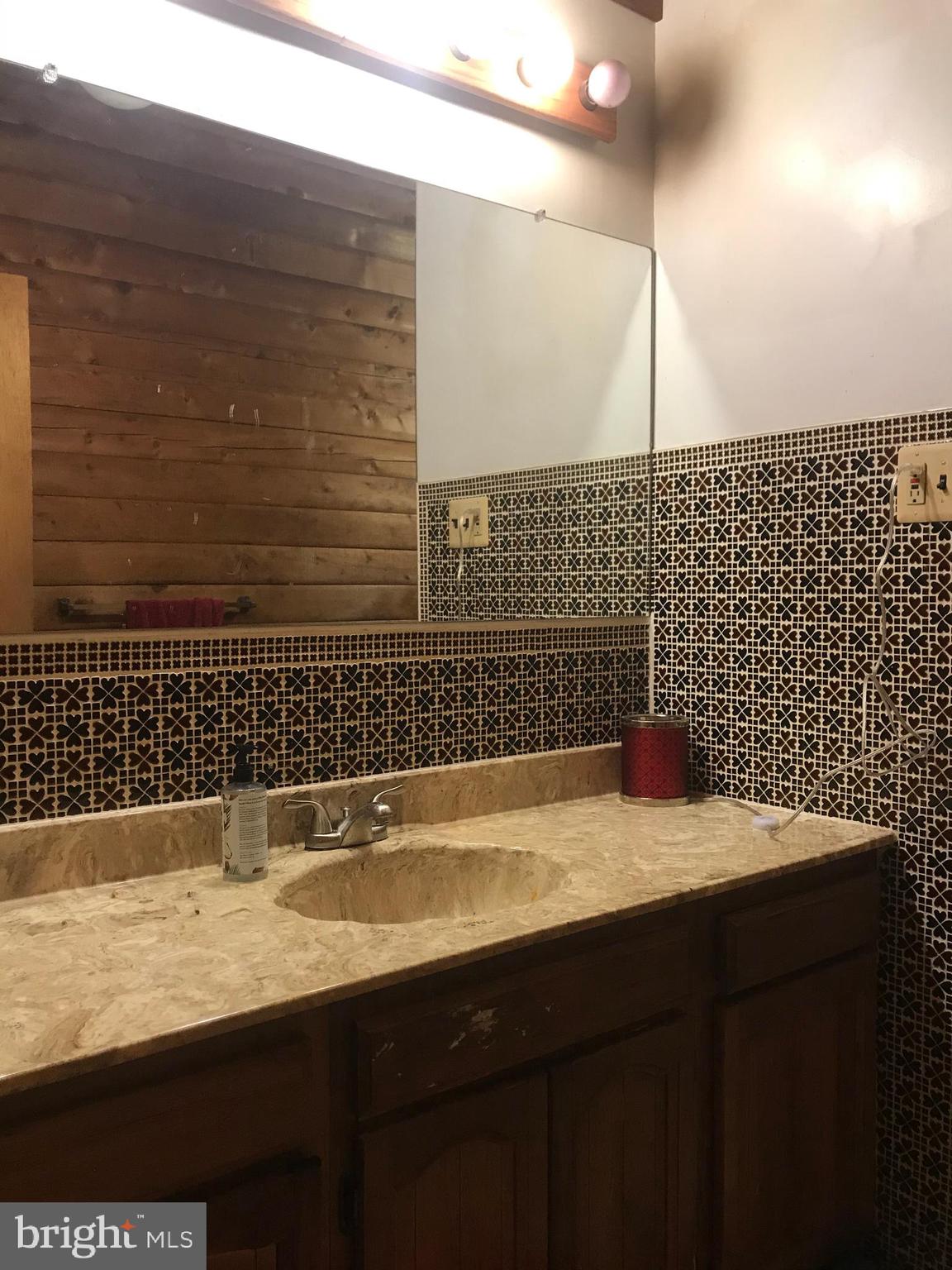 ALDIE ROAD - Residential