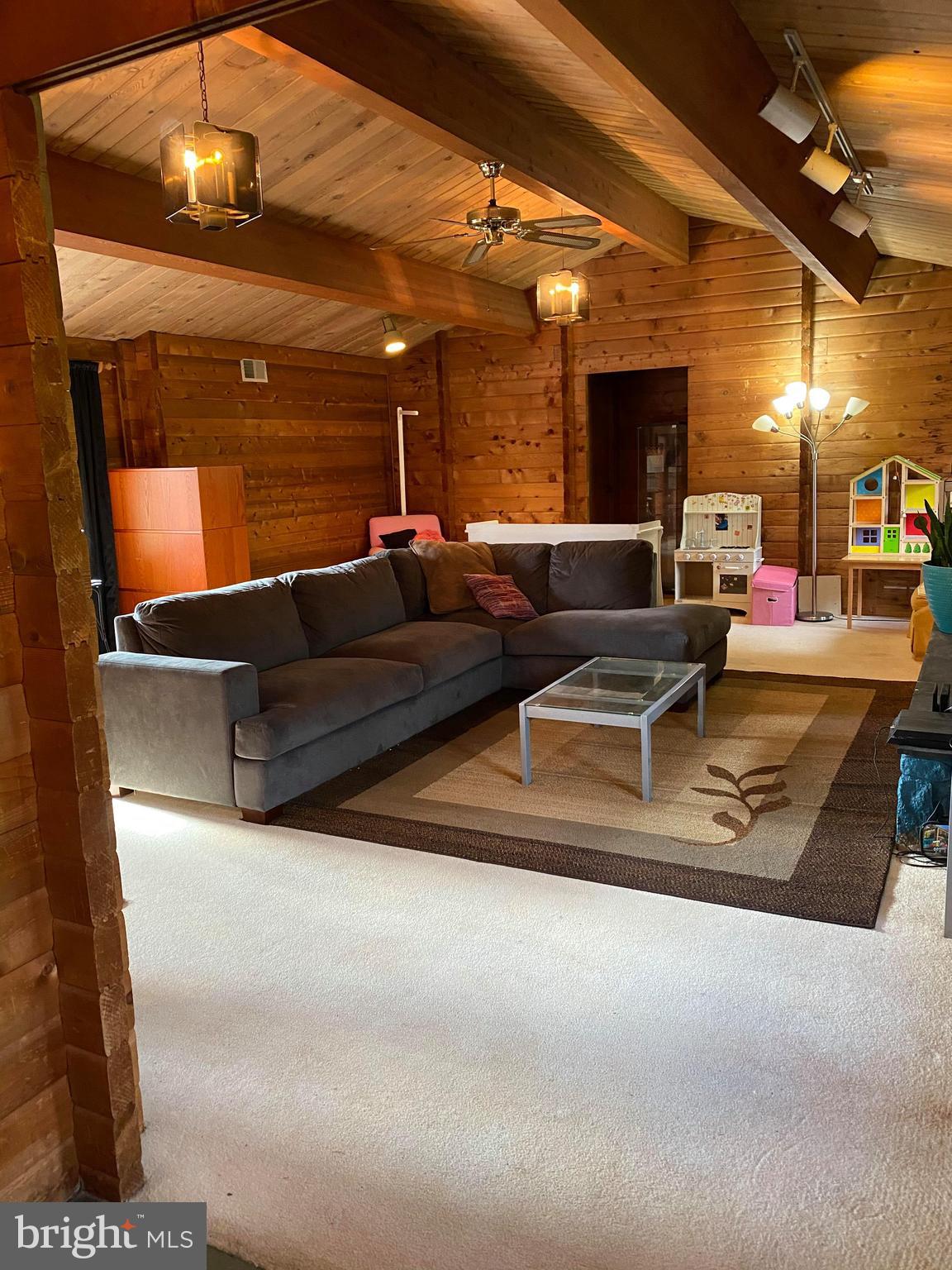 ALDIE ROAD - Residential