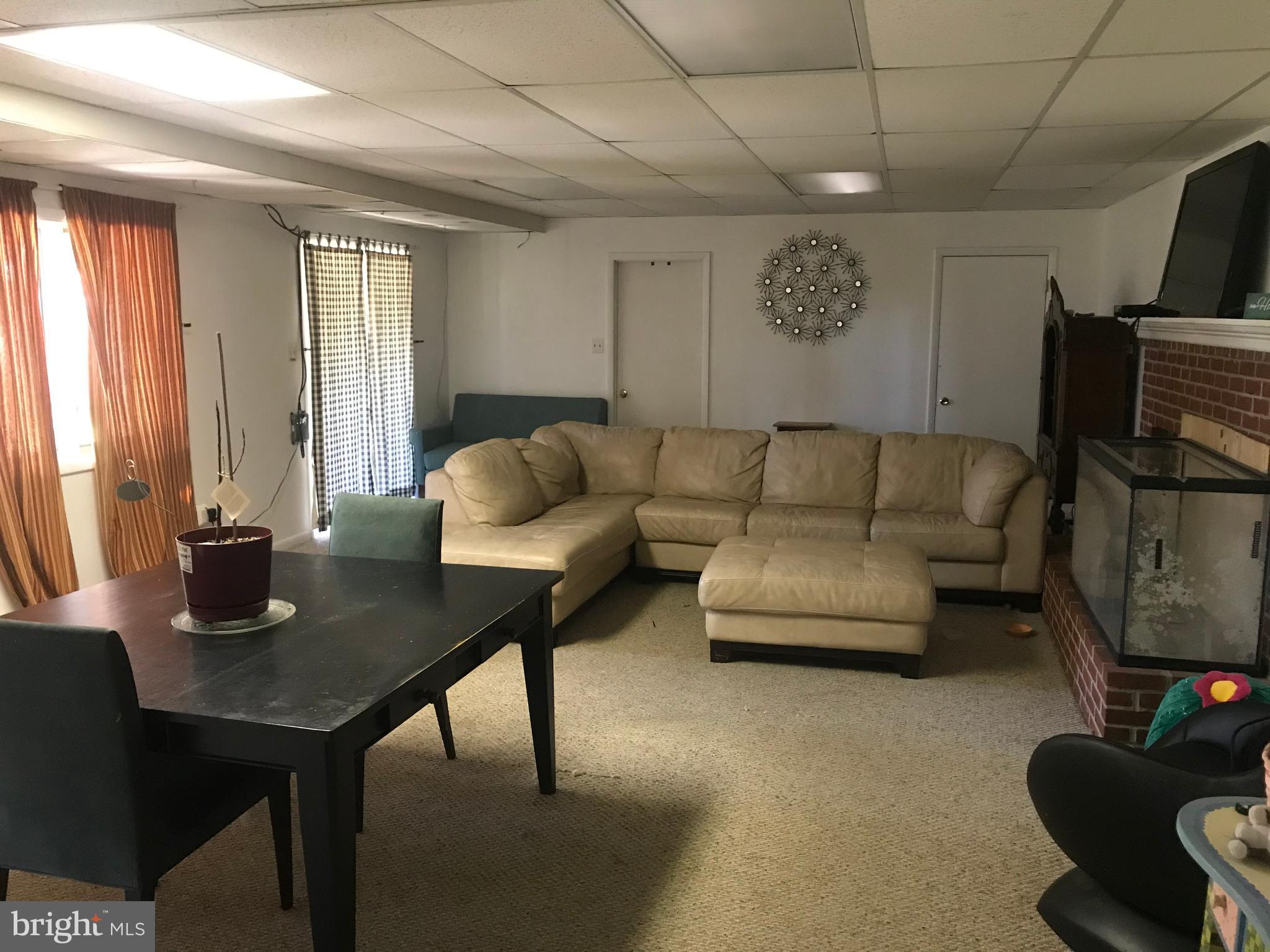 ALDIE ROAD - Residential