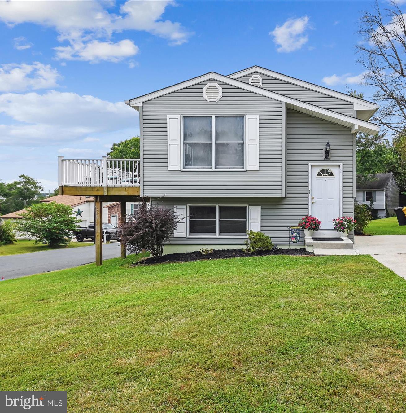 Charming home in the sought-after Greenbriar neighborhood featuring 3 bedrooms and 2 full baths. The main level offers 2 bedrooms and 1 full bath, a cozy living room, and a dining area that opens to a brand-new composite deck—perfect for entertaining. The updated kitchen boasts stainless steel appliances and also opens to the deck for easy indoor-outdoor living. The spacious primary suite includes a walk-in closet with direct access to the full bath, which also connects to the hallway.
The finished lower level offers a versatile recreation room with LVP flooring and built-in surround sound, plus a third bedroom and a full bath. Walk out from the lower level to a second composite deck and enjoy the peaceful backyard setting.
Nestled in a quiet neighborhood with convenient access to I-95, Route 100, Route 295, BWI Airport, Fort Meade, shopping, and dining—this home offers both comfort and location.