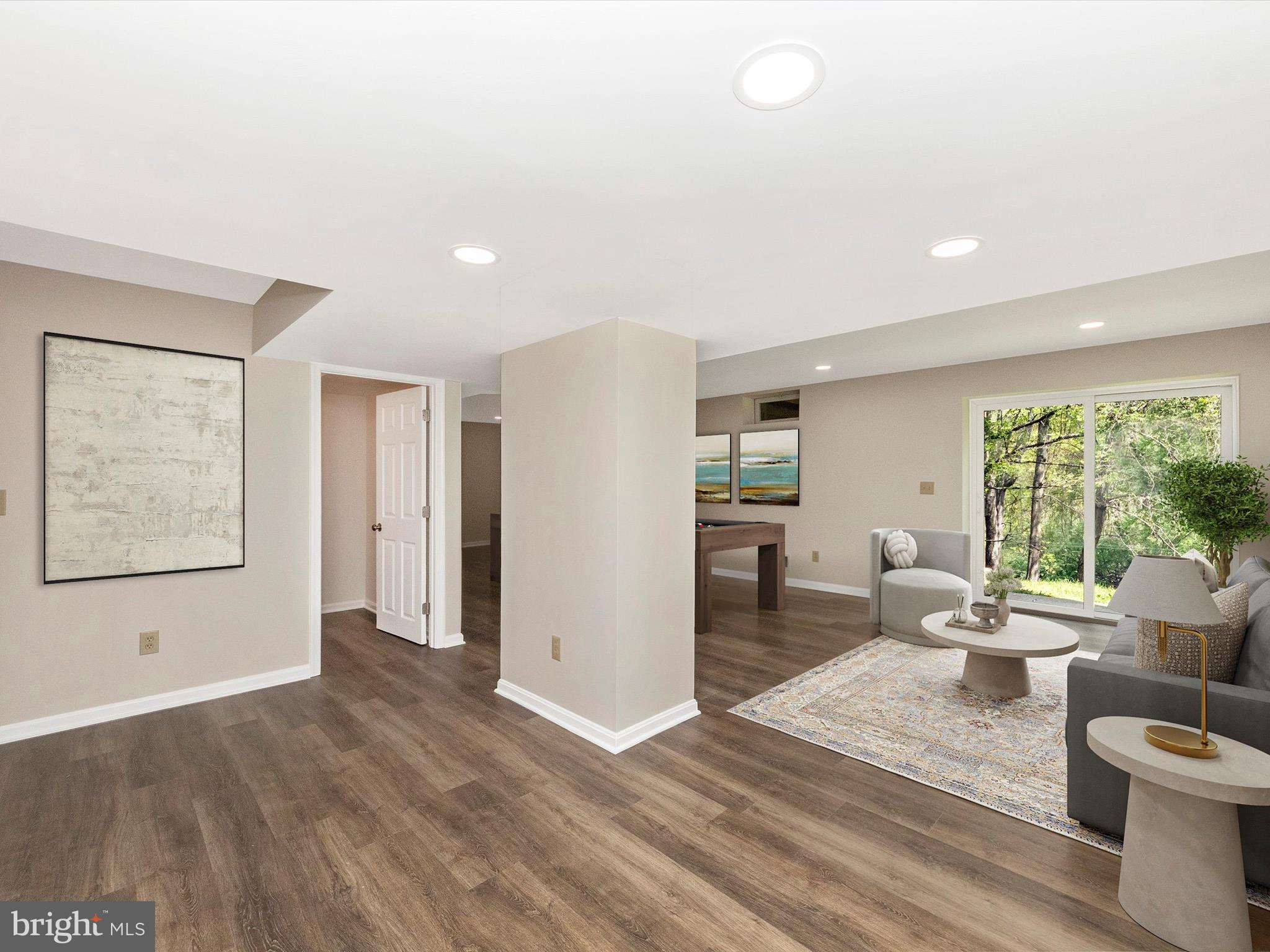 VILLAGE OF RIVER HILL - Residential