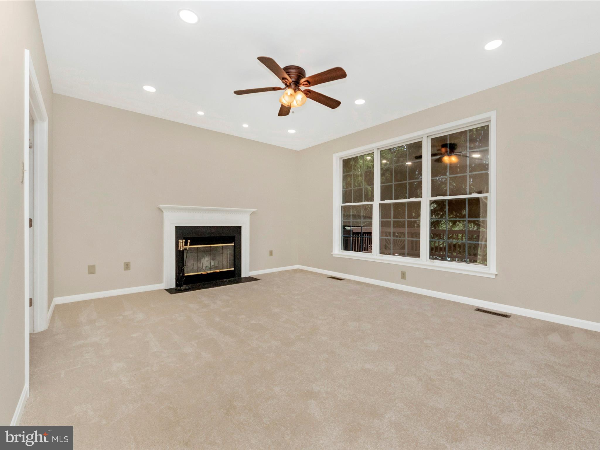 VILLAGE OF RIVER HILL - Residential