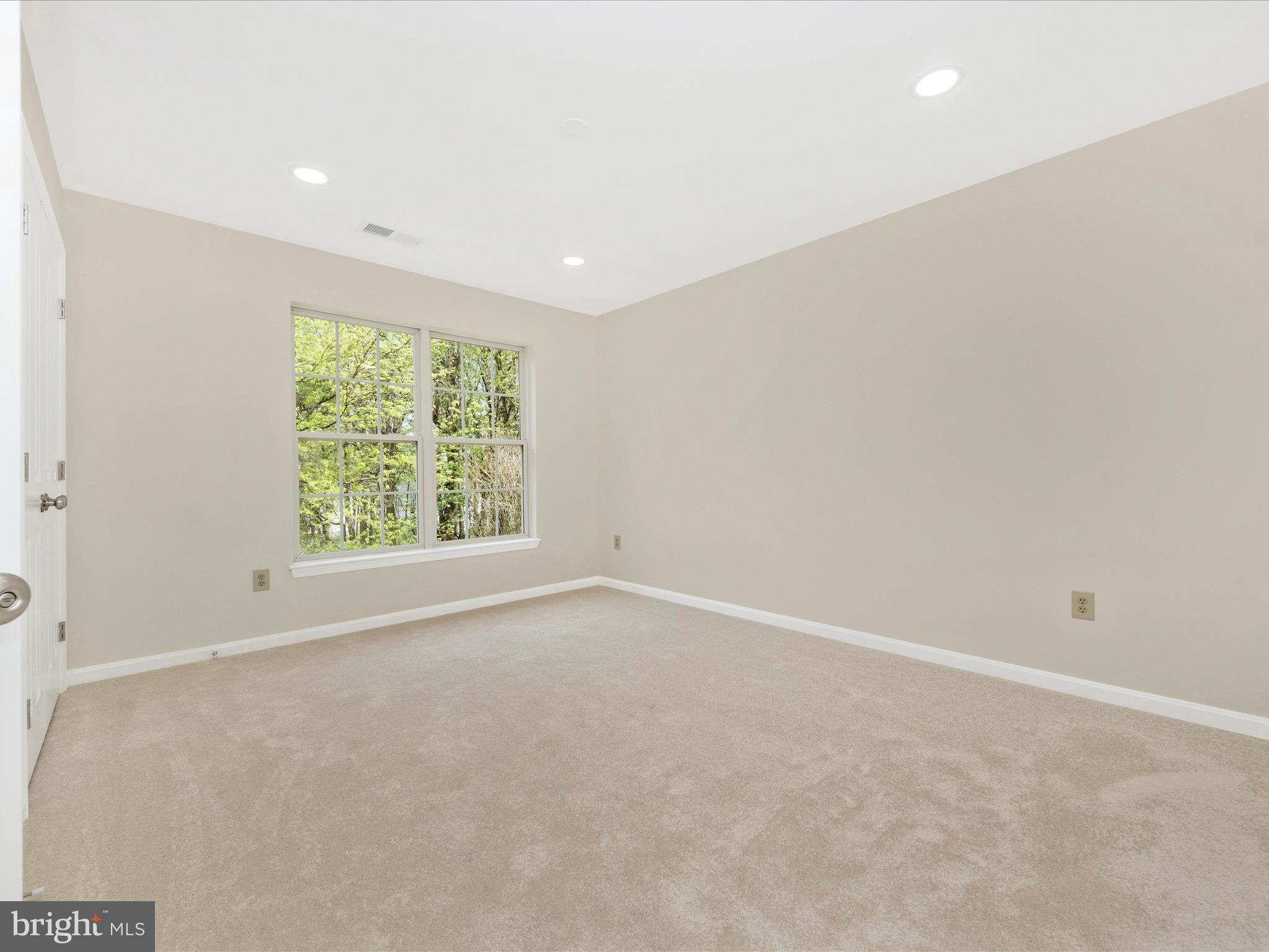 VILLAGE OF RIVER HILL - Residential