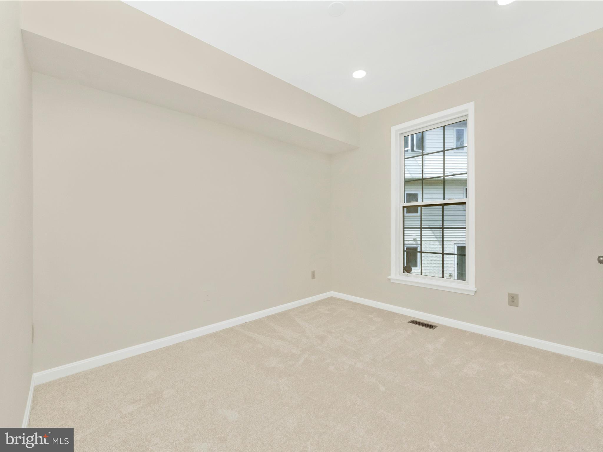 VILLAGE OF RIVER HILL - Residential