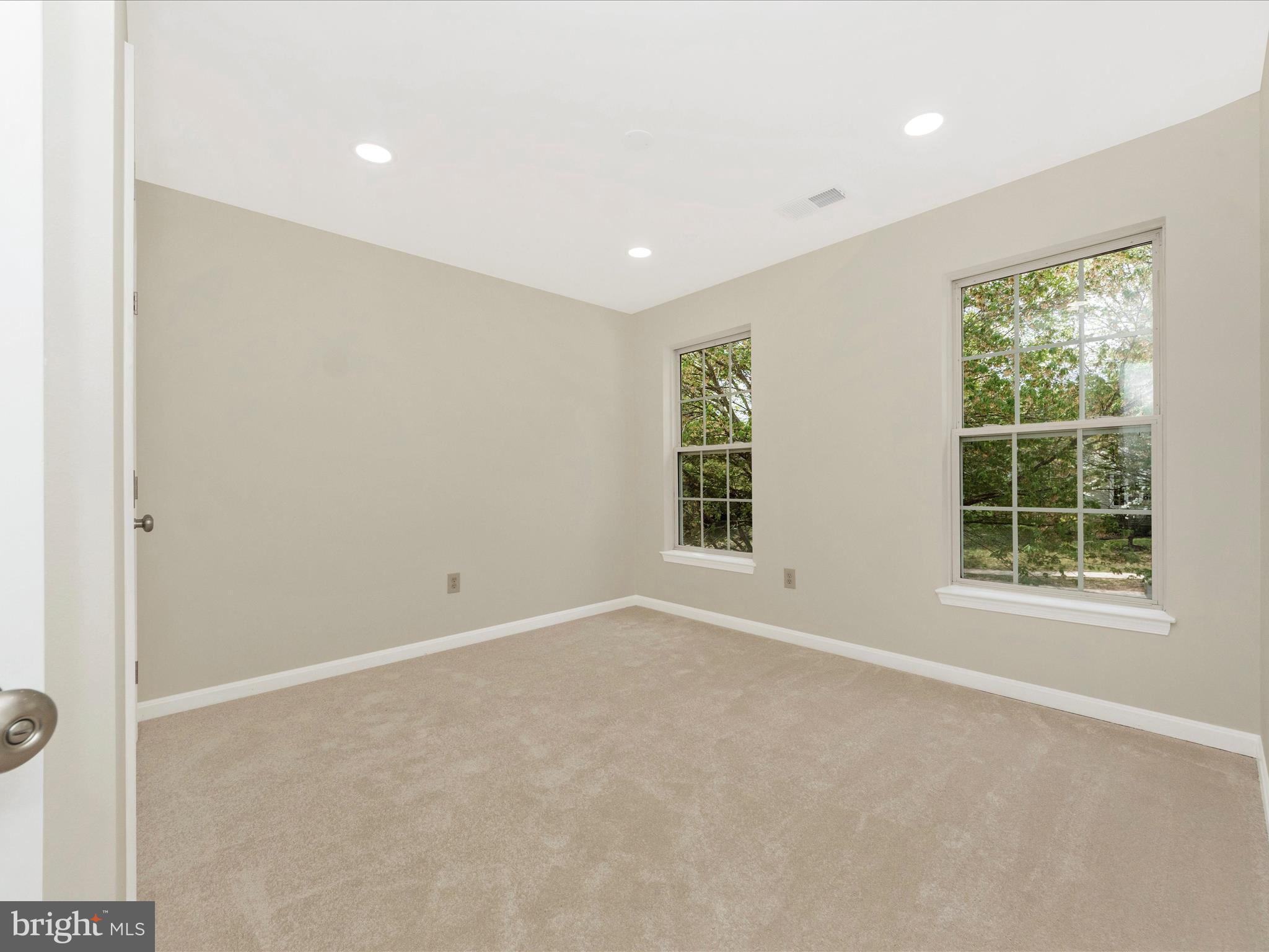 VILLAGE OF RIVER HILL - Residential