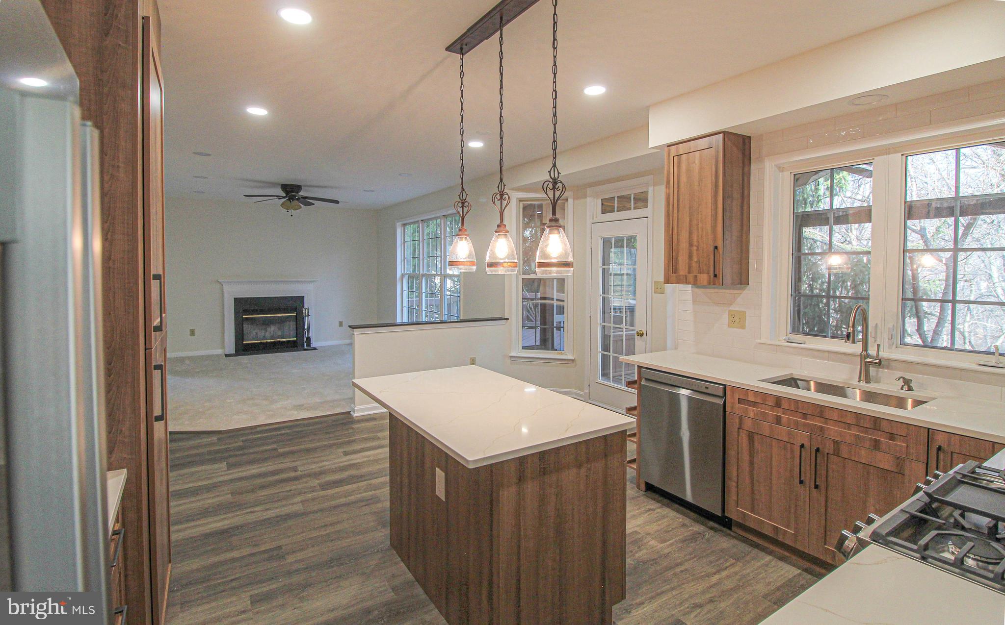 VILLAGE OF RIVER HILL - Residential