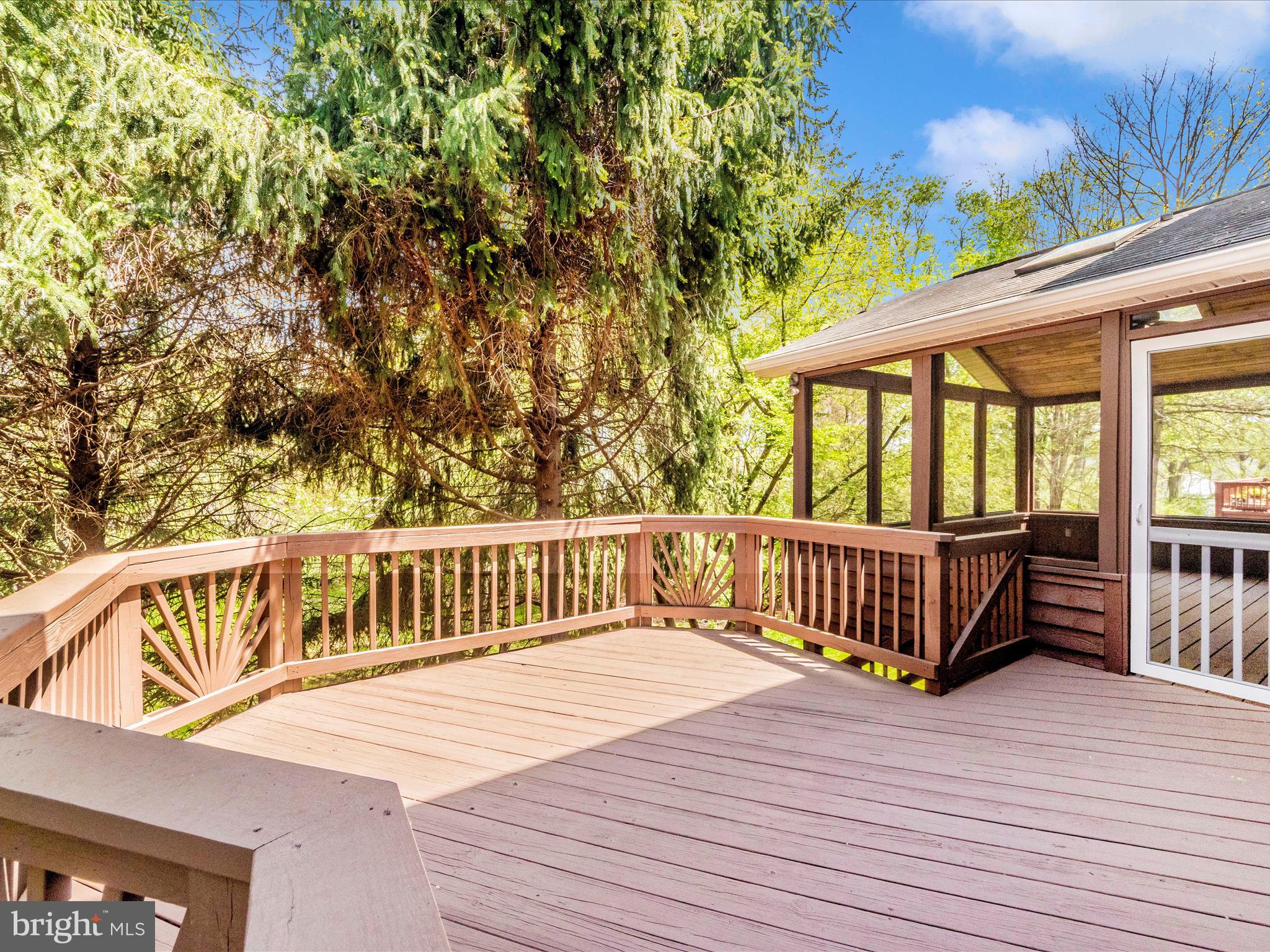 VILLAGE OF RIVER HILL - Residential