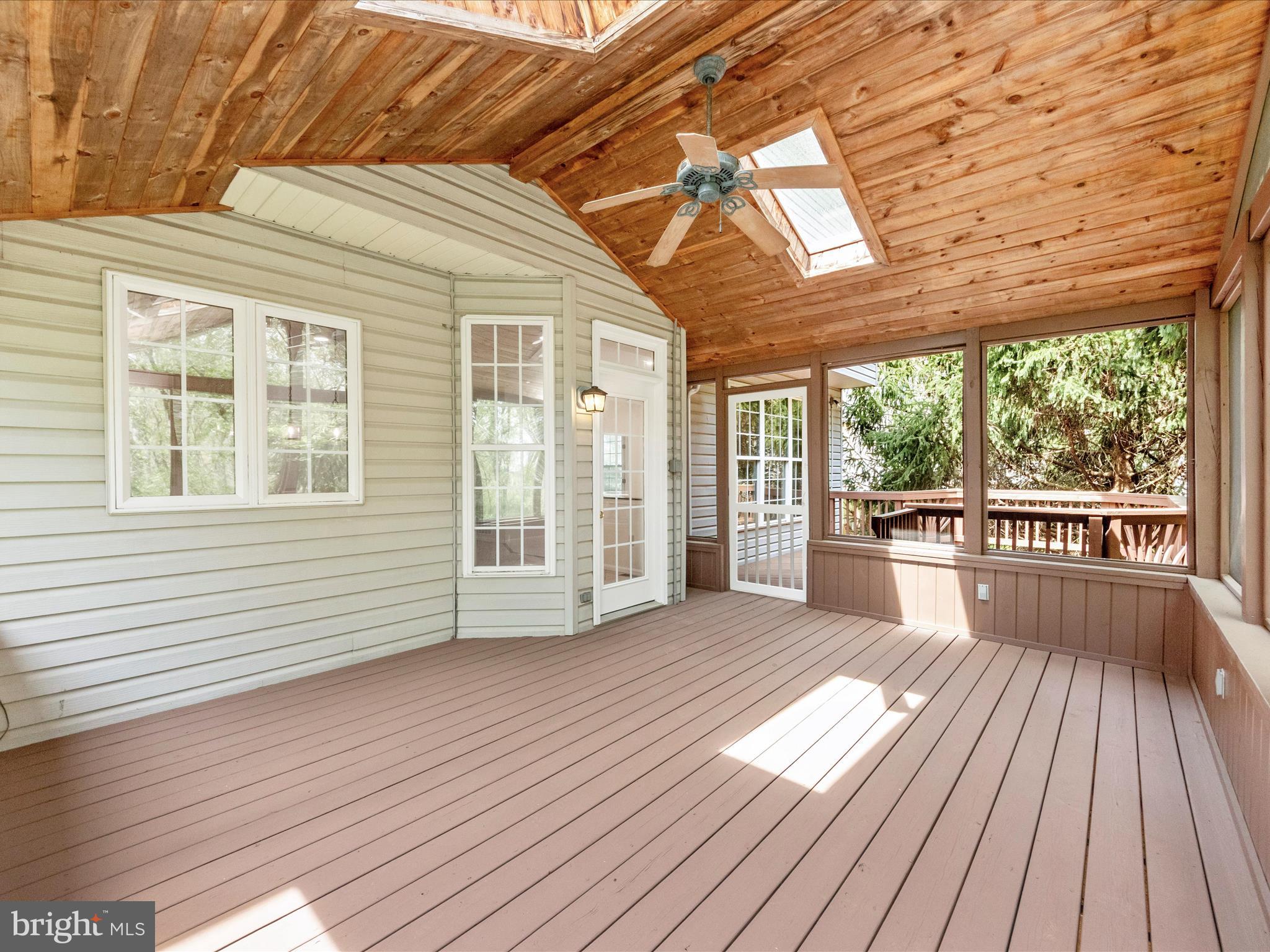 VILLAGE OF RIVER HILL - Residential