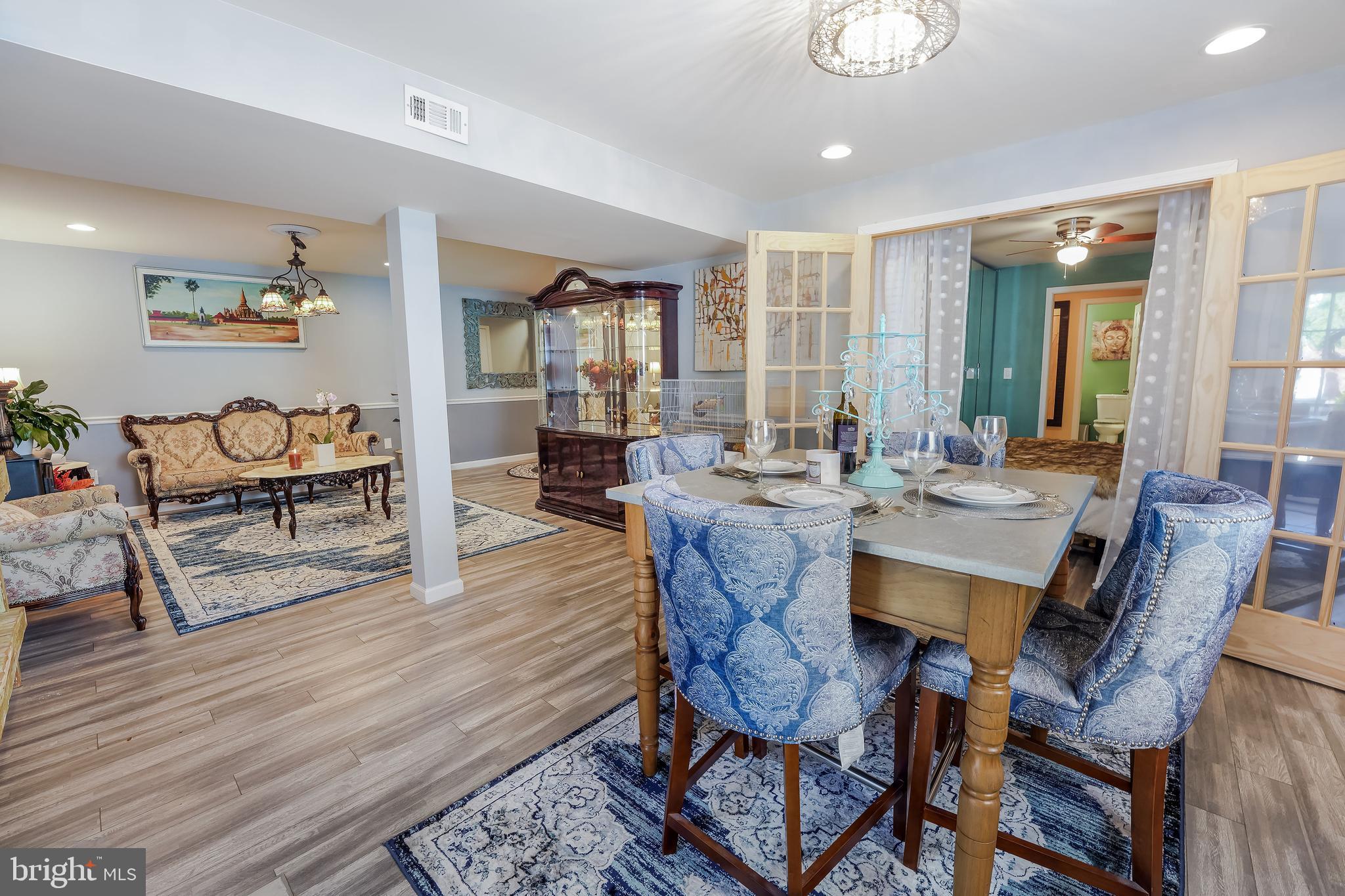 MIDDLEBURG - Residential