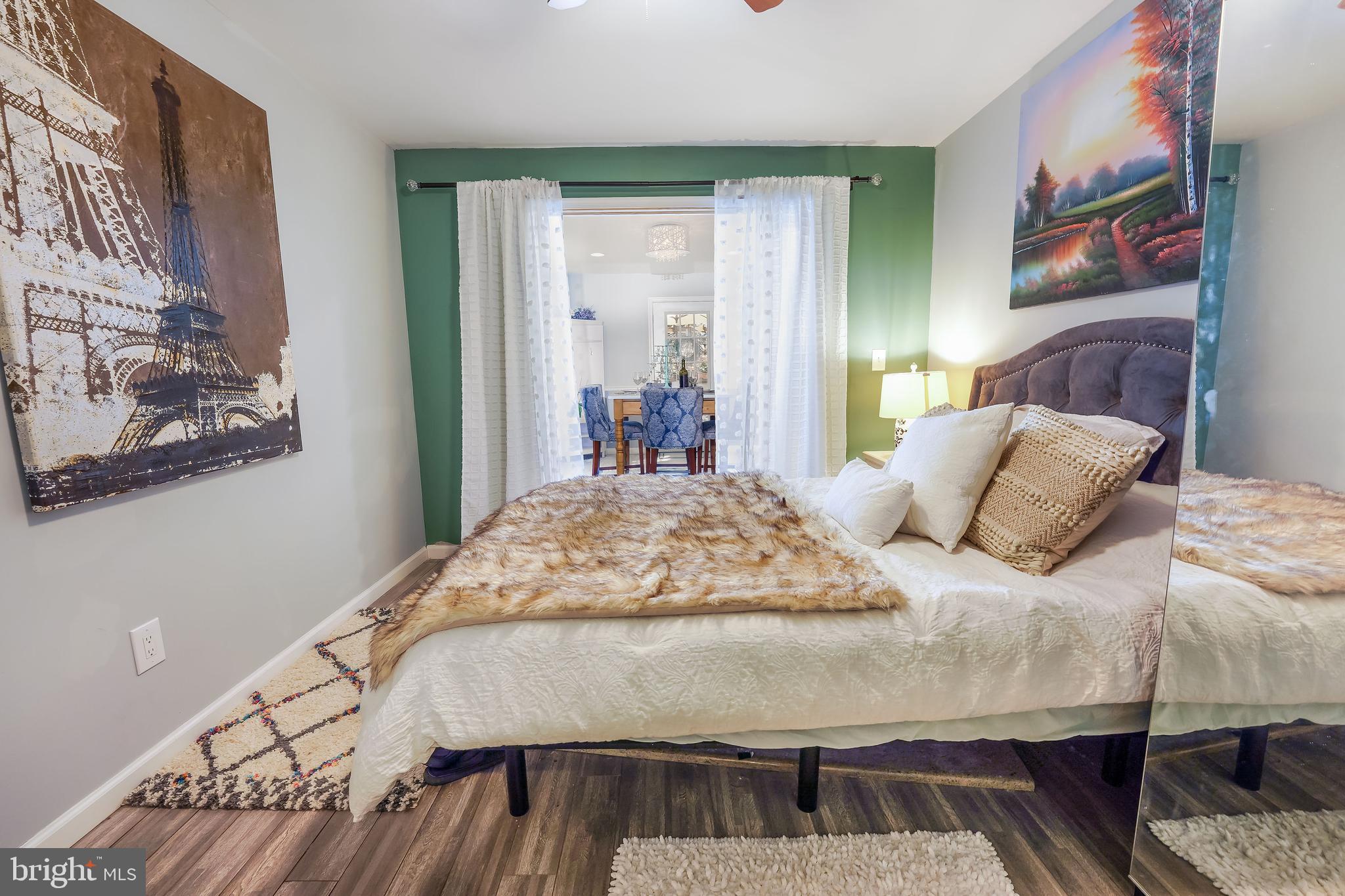 MIDDLEBURG - Residential