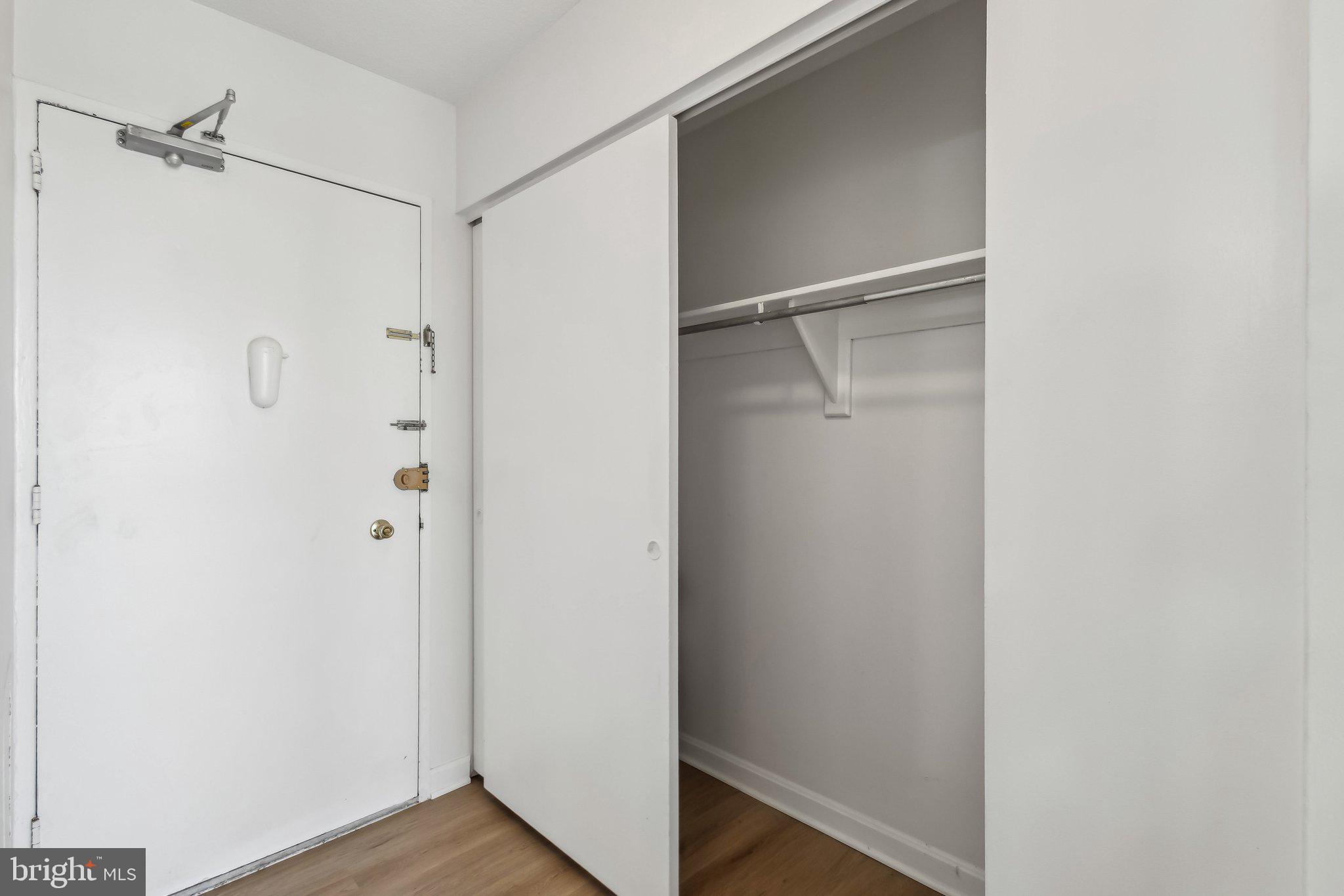 THE CARLTON - Residential