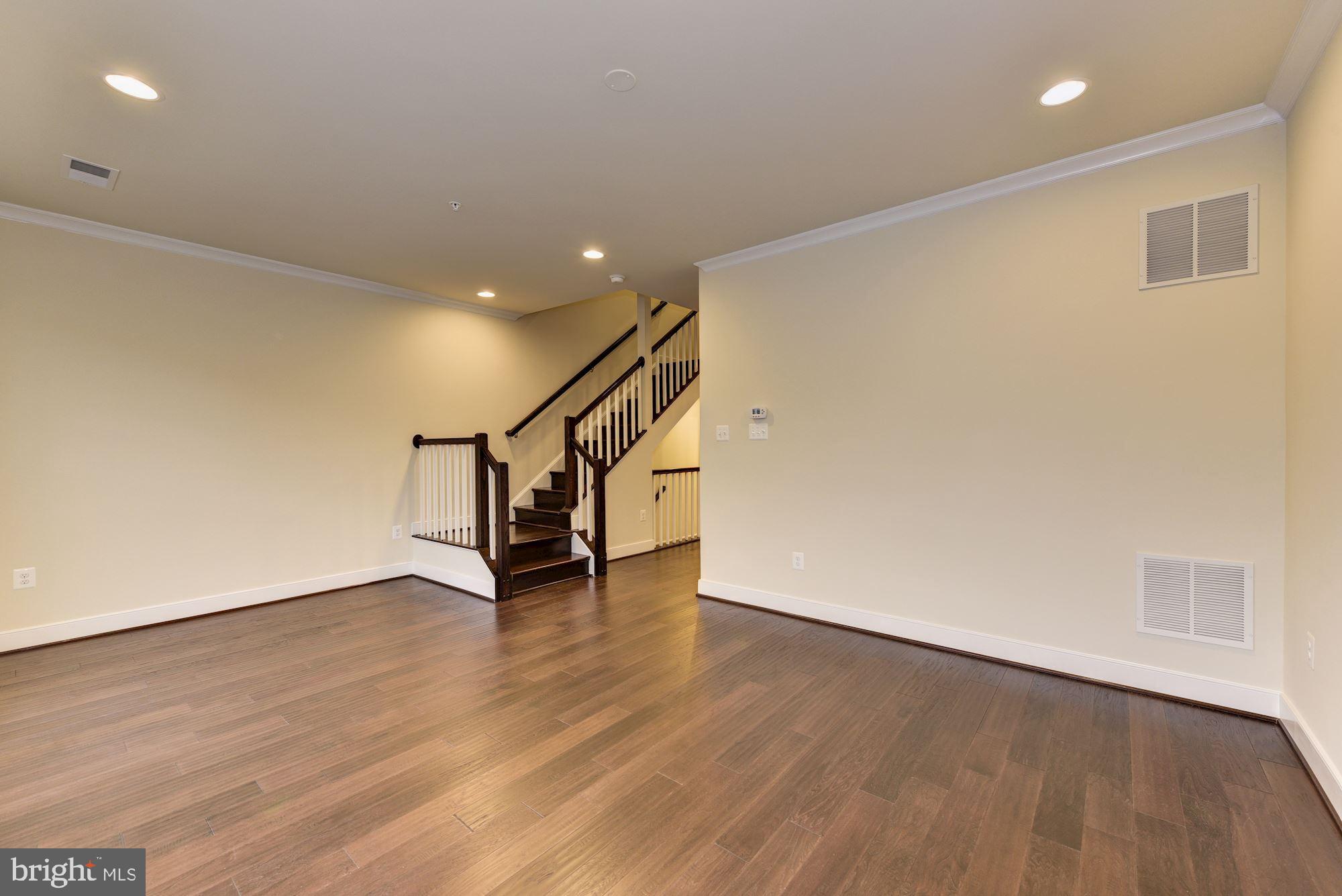 CROWN FARM - Residential Lease