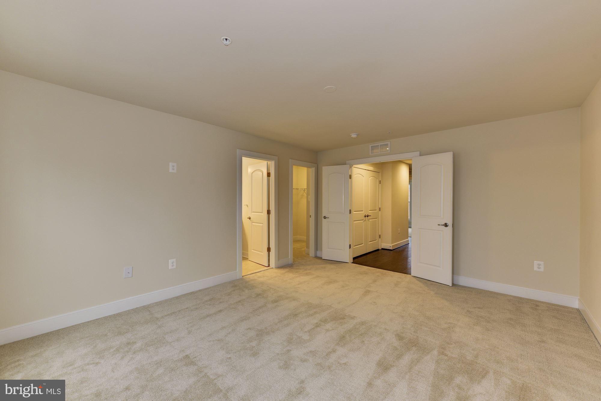 CROWN FARM - Residential Lease