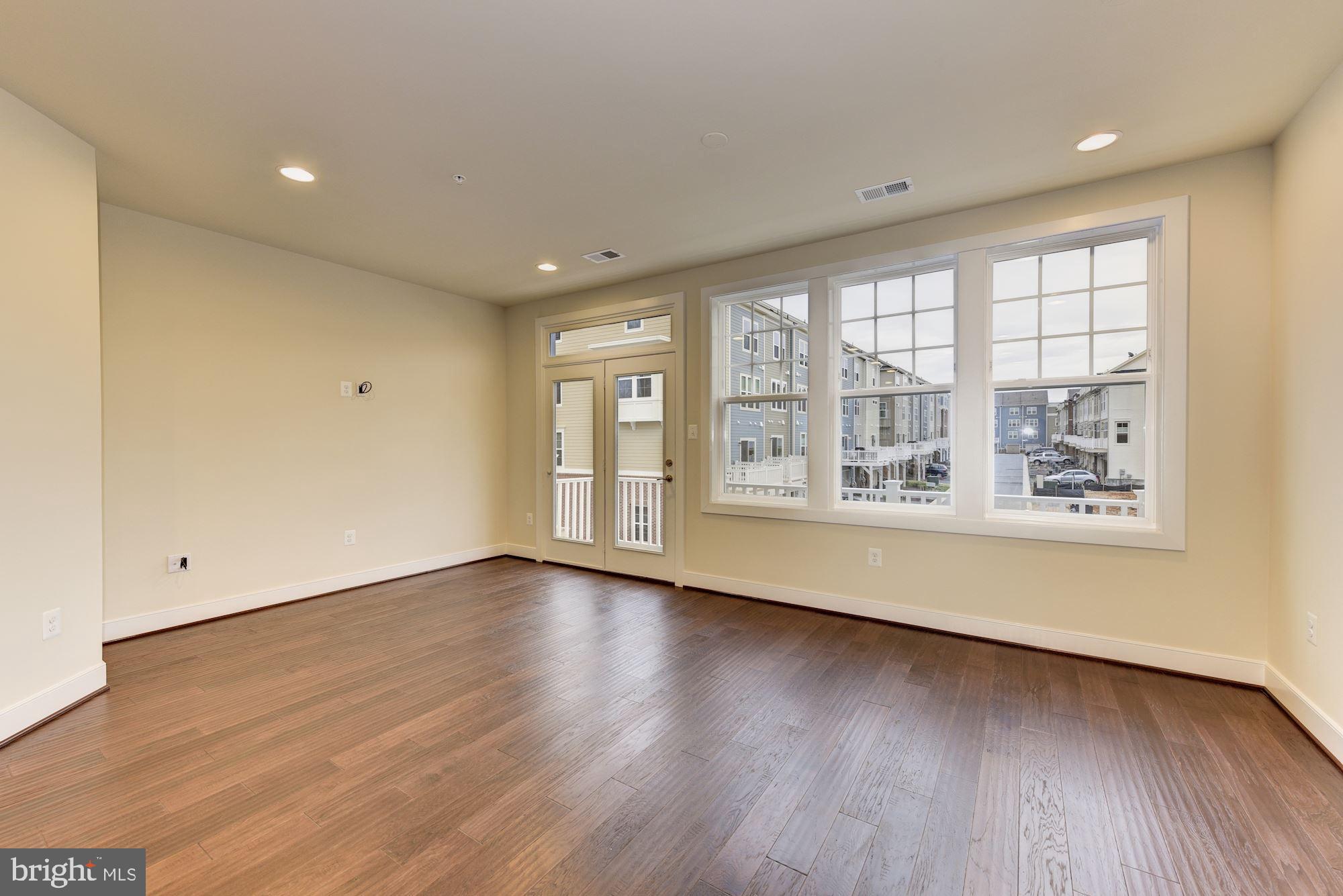 CROWN FARM - Residential Lease