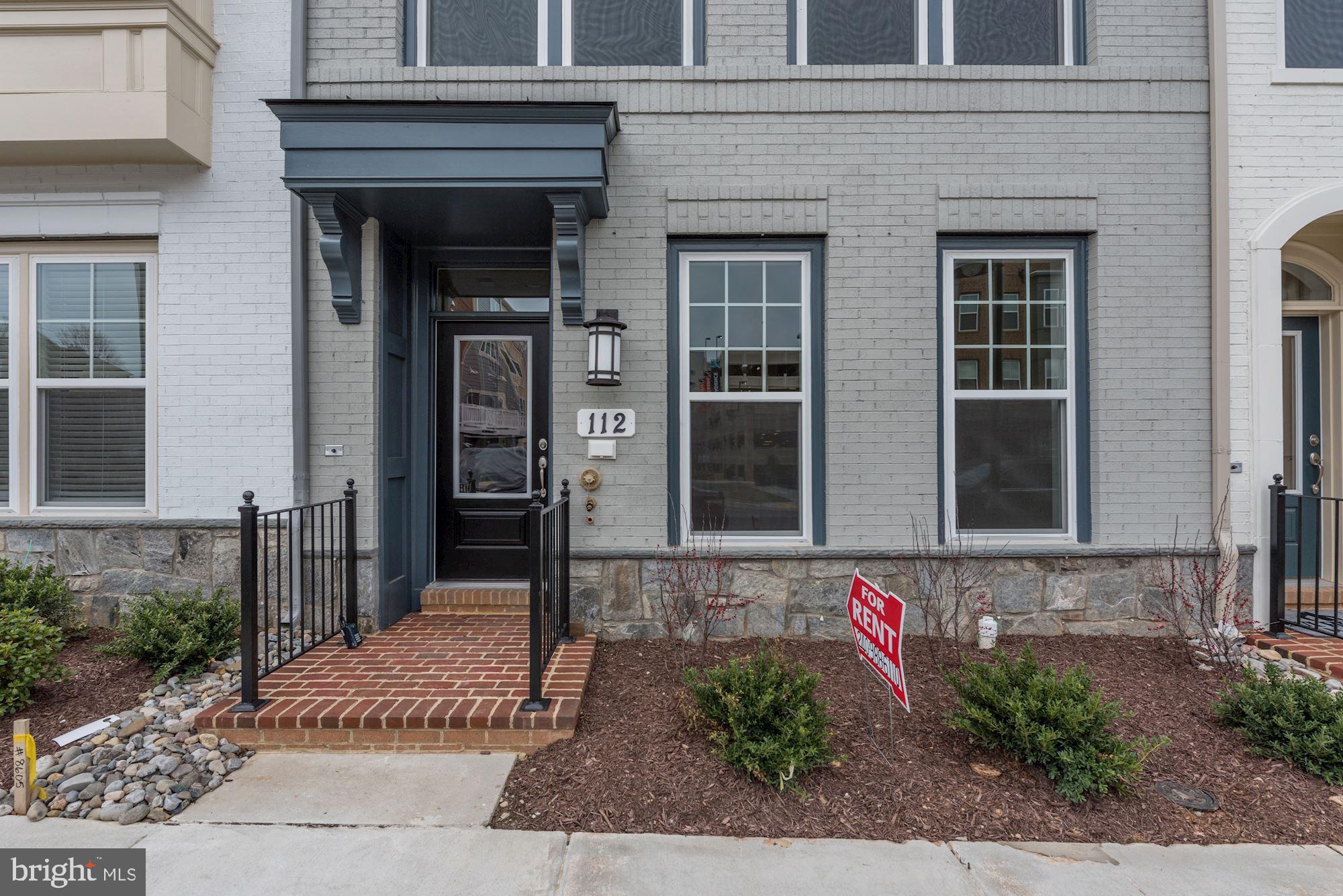 CROWN FARM - Residential Lease