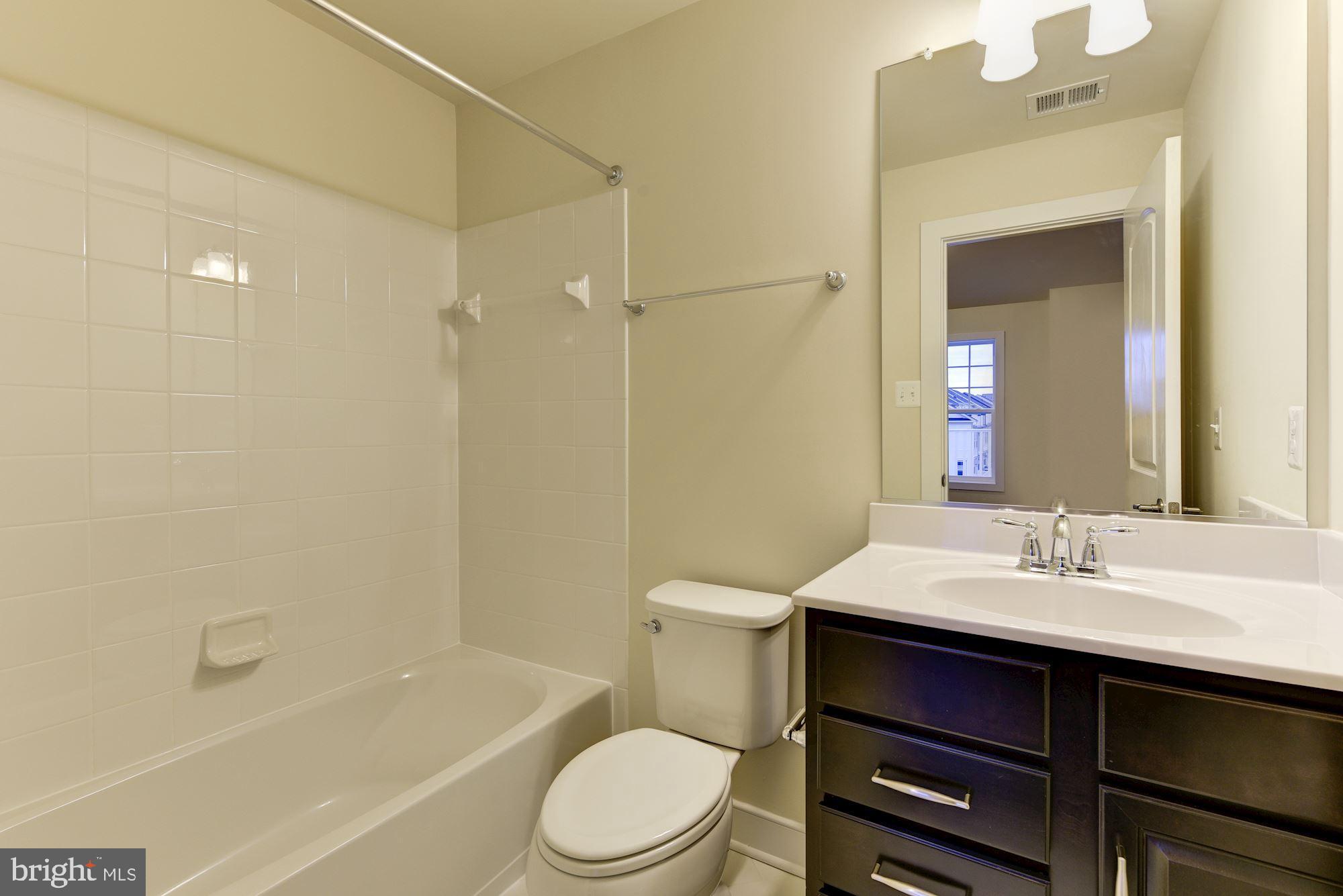 CROWN FARM - Residential Lease