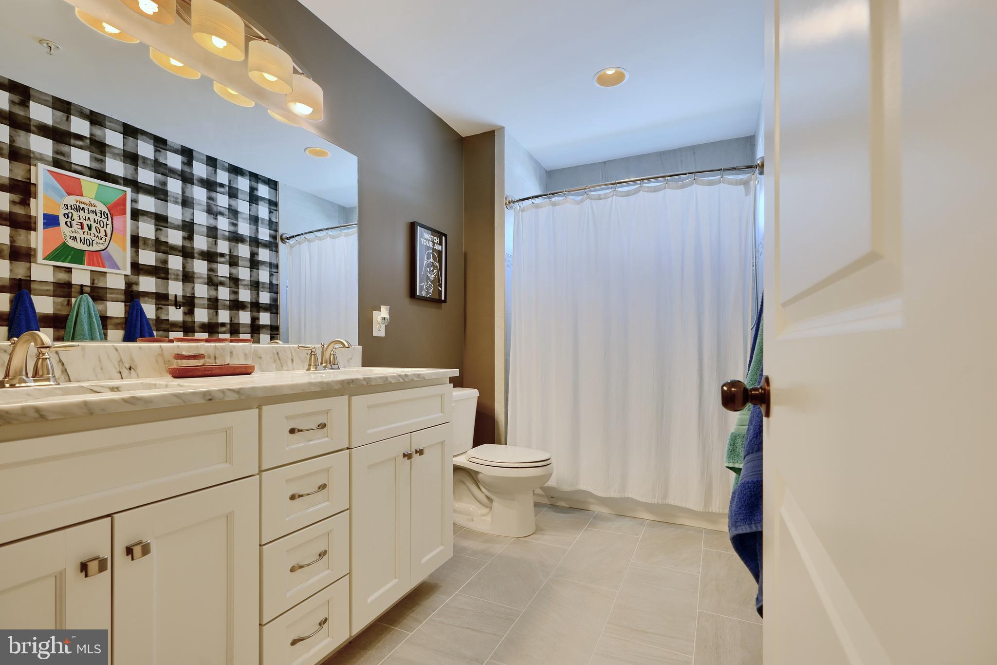 HOMELAND HISTORIC DISTRICT - Residential