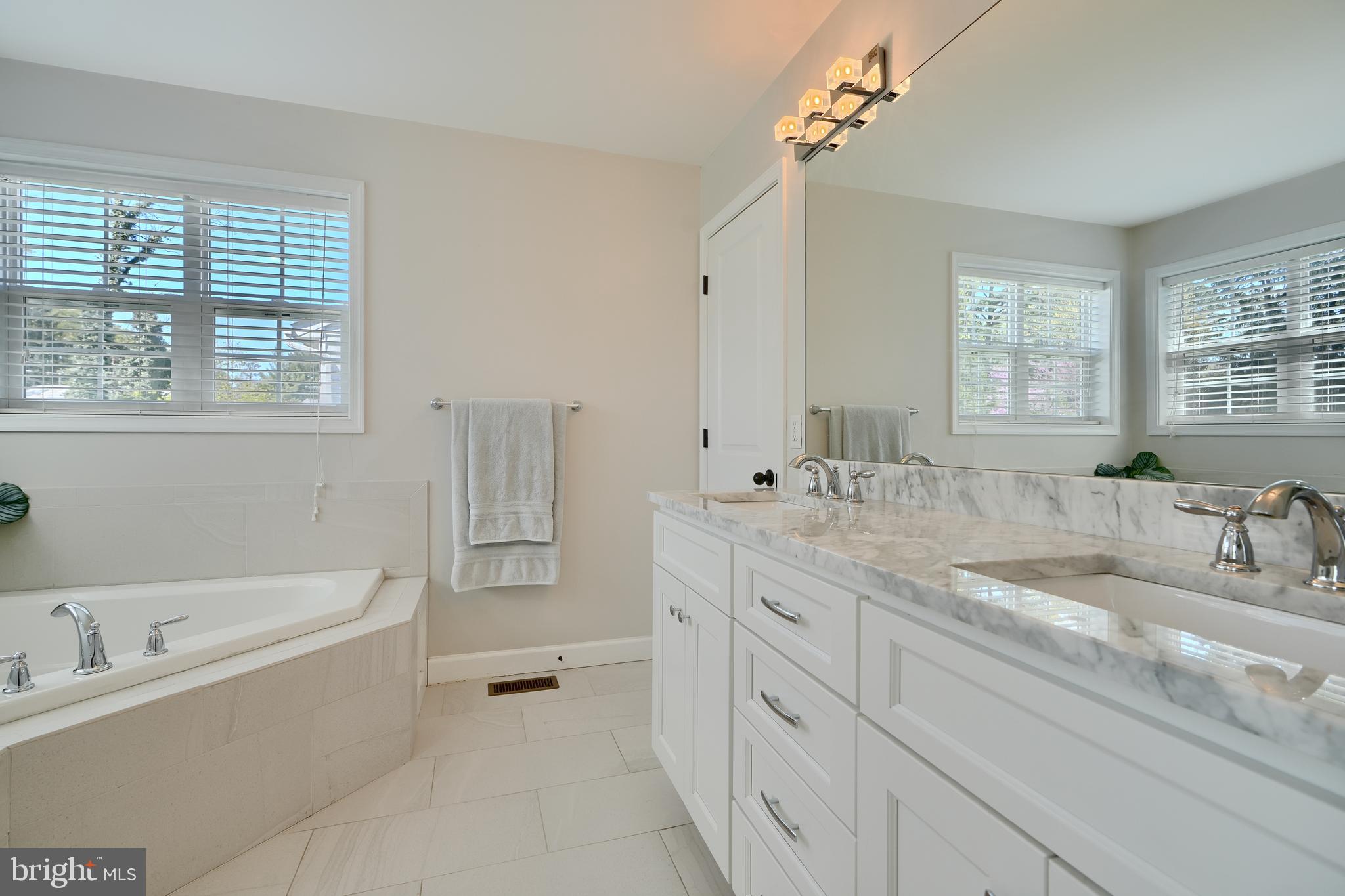 HOMELAND HISTORIC DISTRICT - Residential